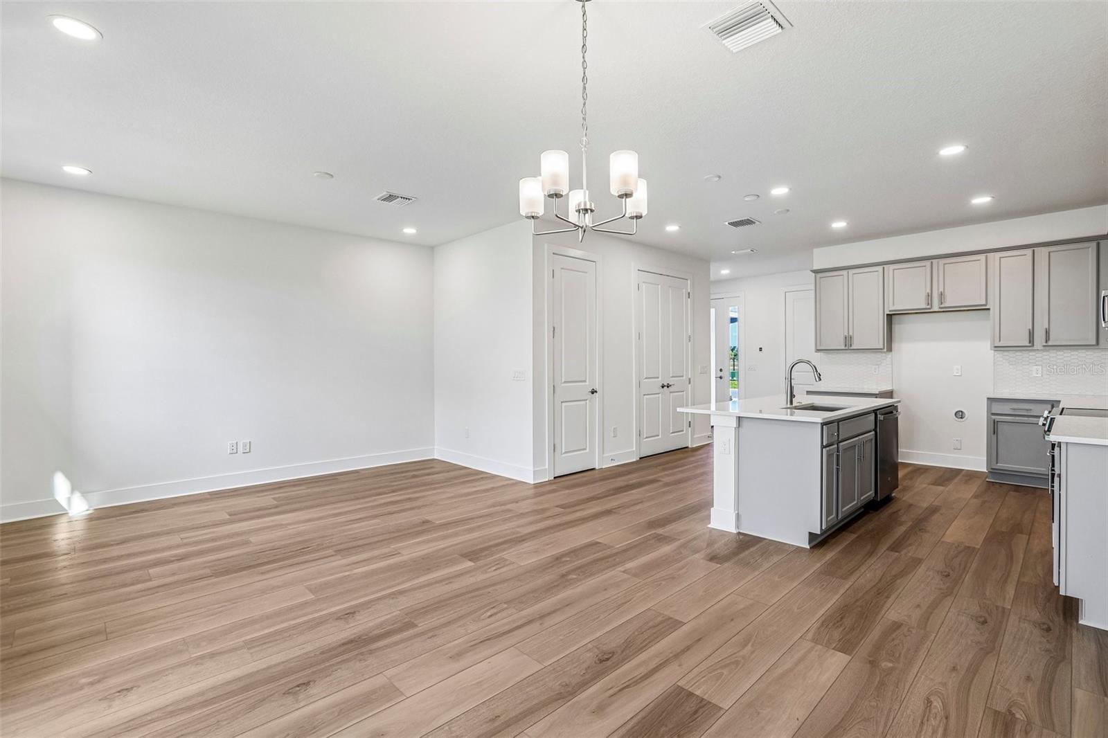 31850 CLOVER FIN CT — photo 9