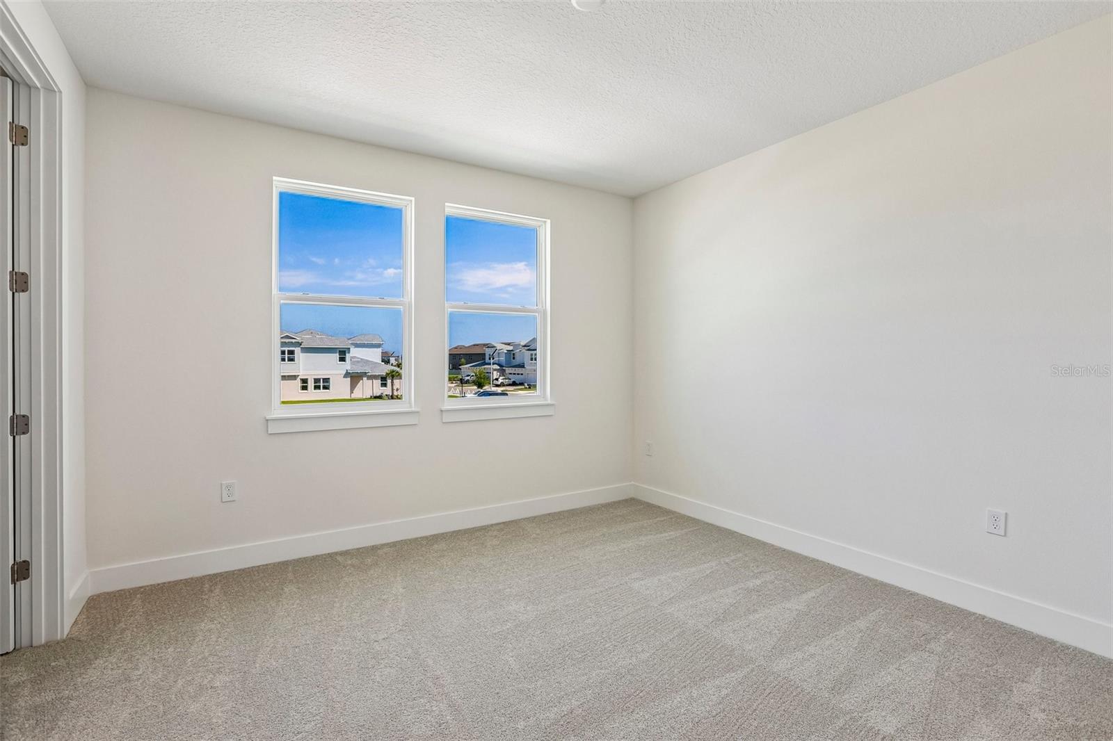31850 CLOVER FIN CT — photo 16
