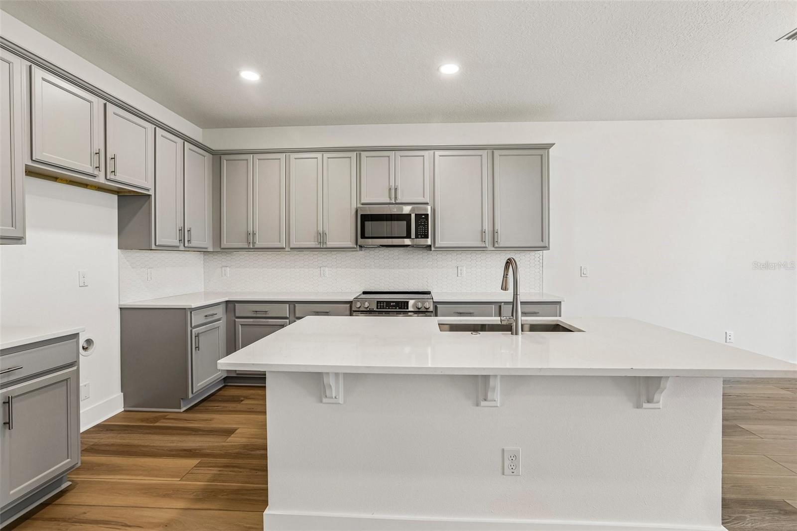 31850 CLOVER FIN CT — photo 3