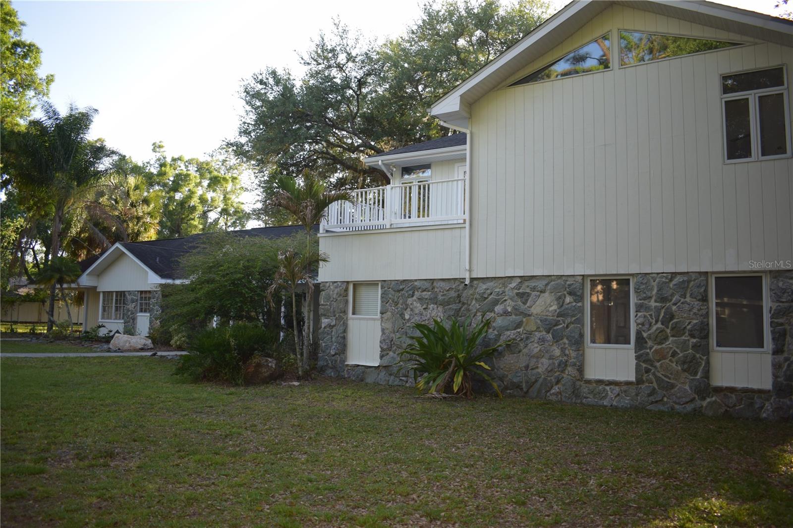 16308 ROCK LAKE DR — photo 6