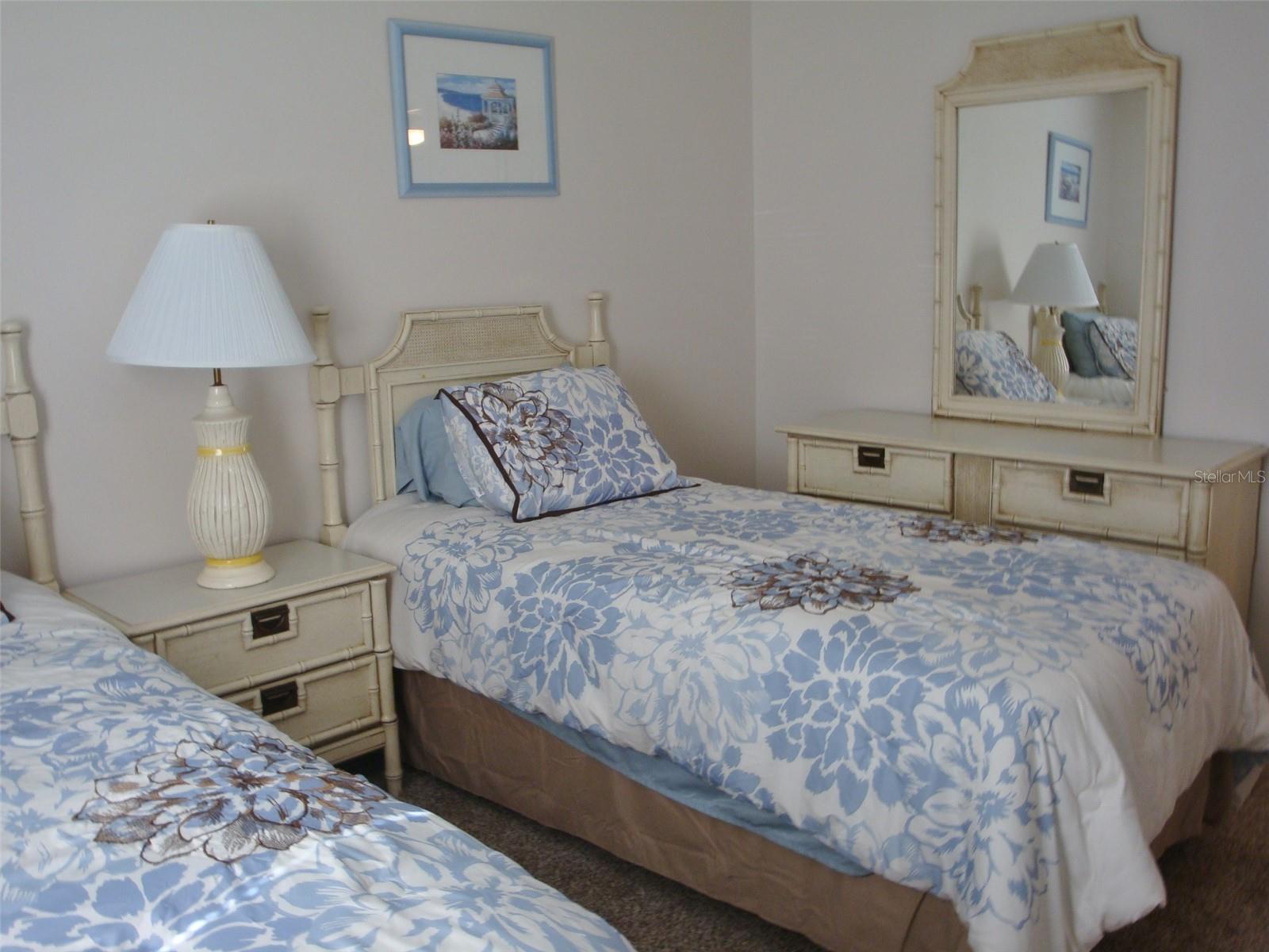 111 E CYPRESS CT #111 — photo 14