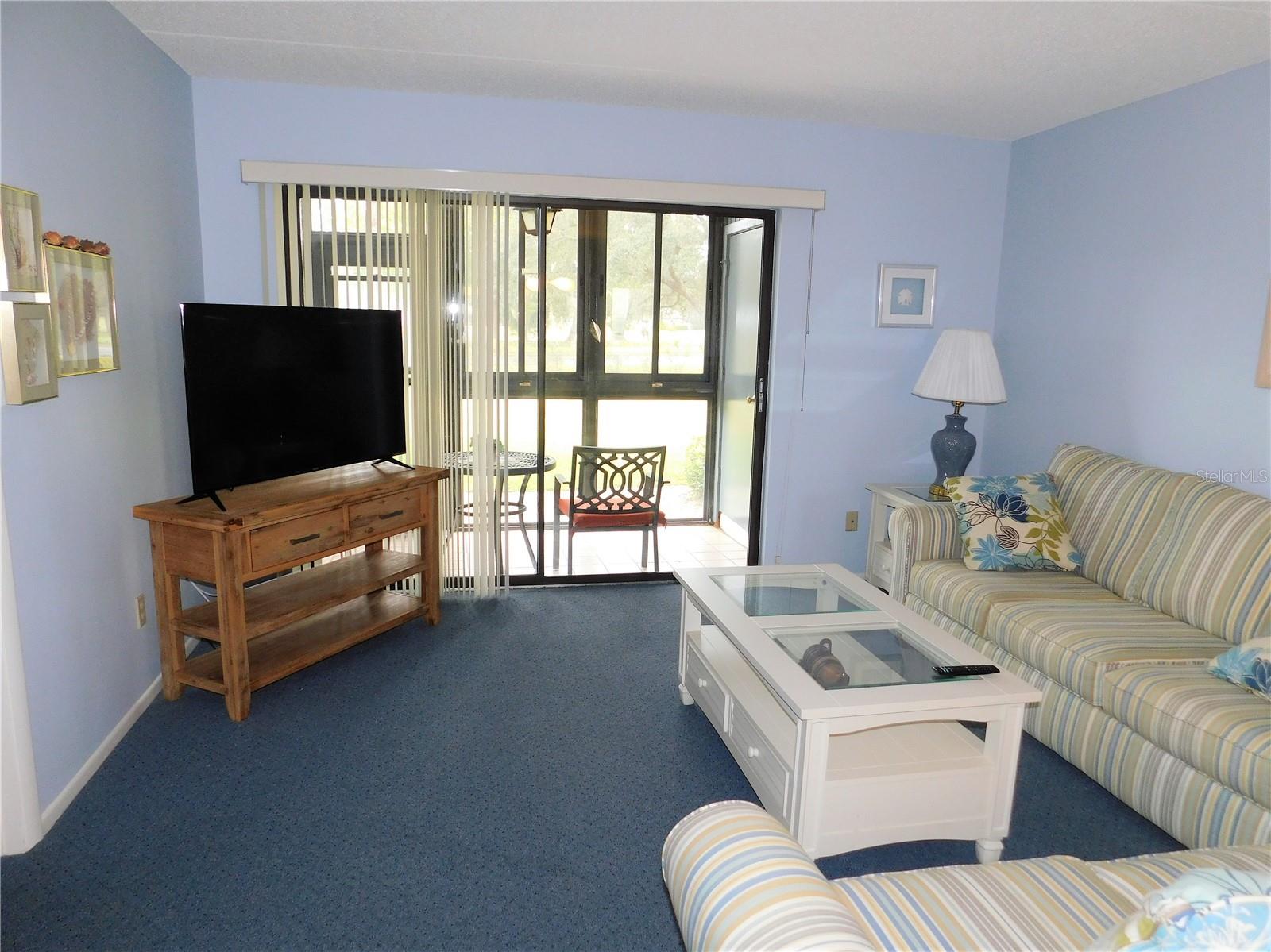 111 E CYPRESS CT #111 — photo 3