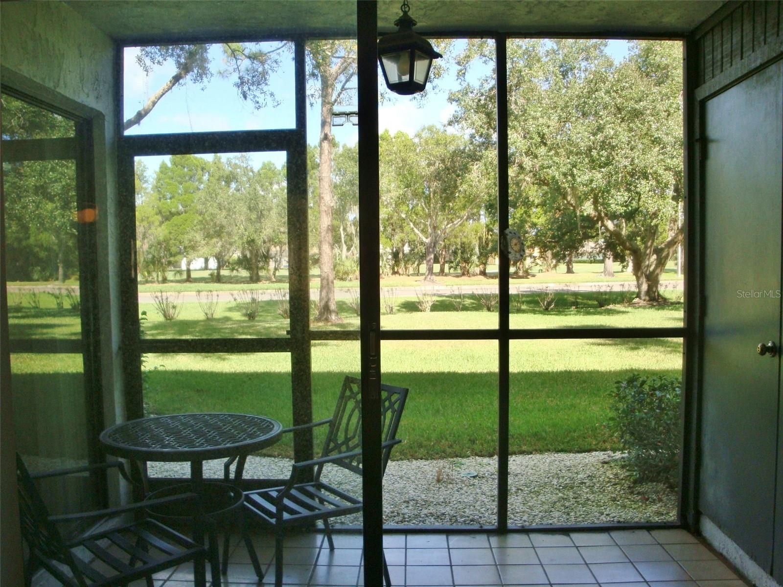 111 E CYPRESS CT #111 — photo 18
