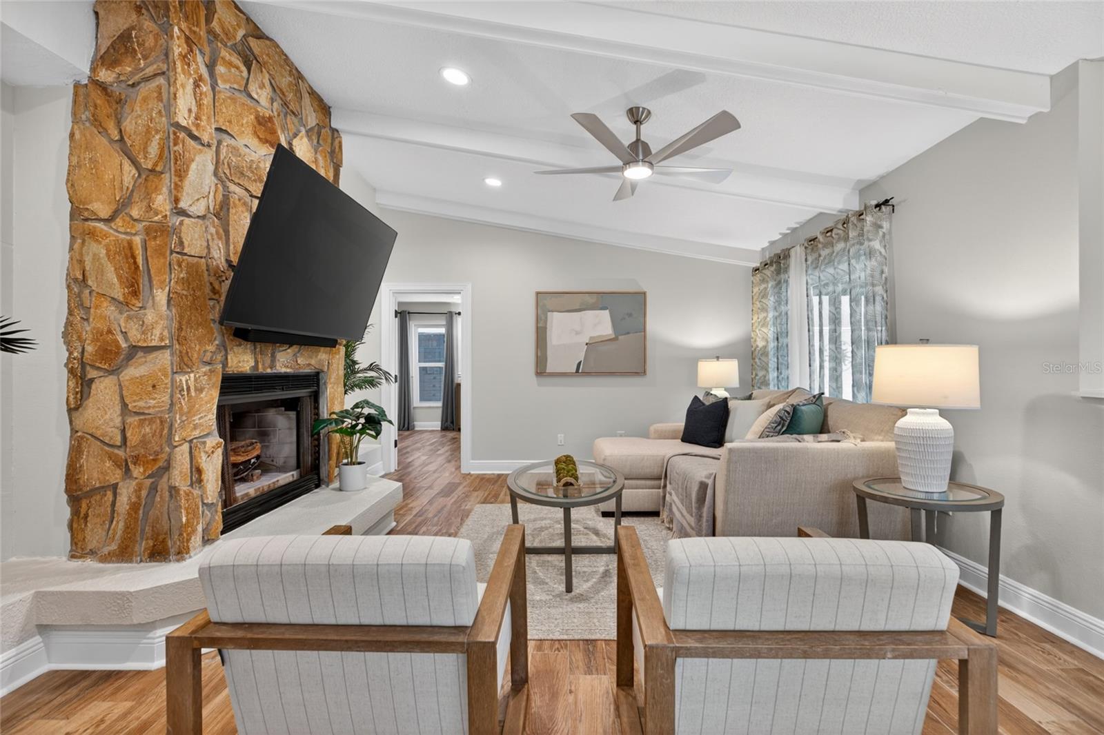 13522 AVISTA DR — photo 17