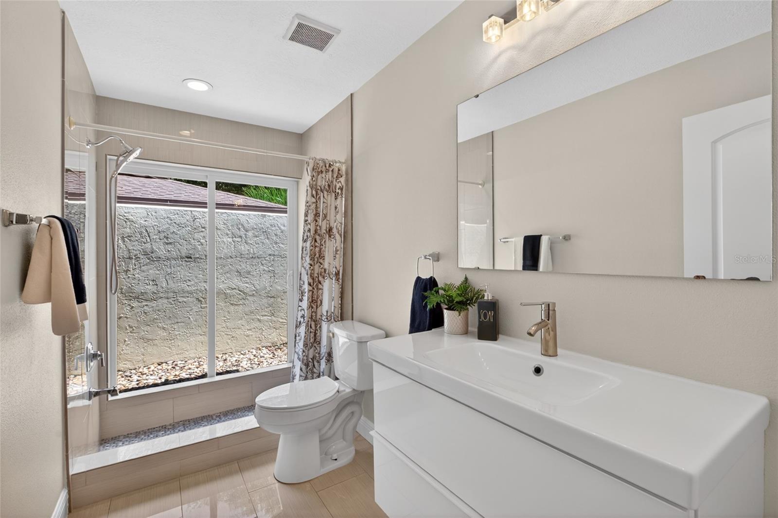13522 AVISTA DR — photo 48