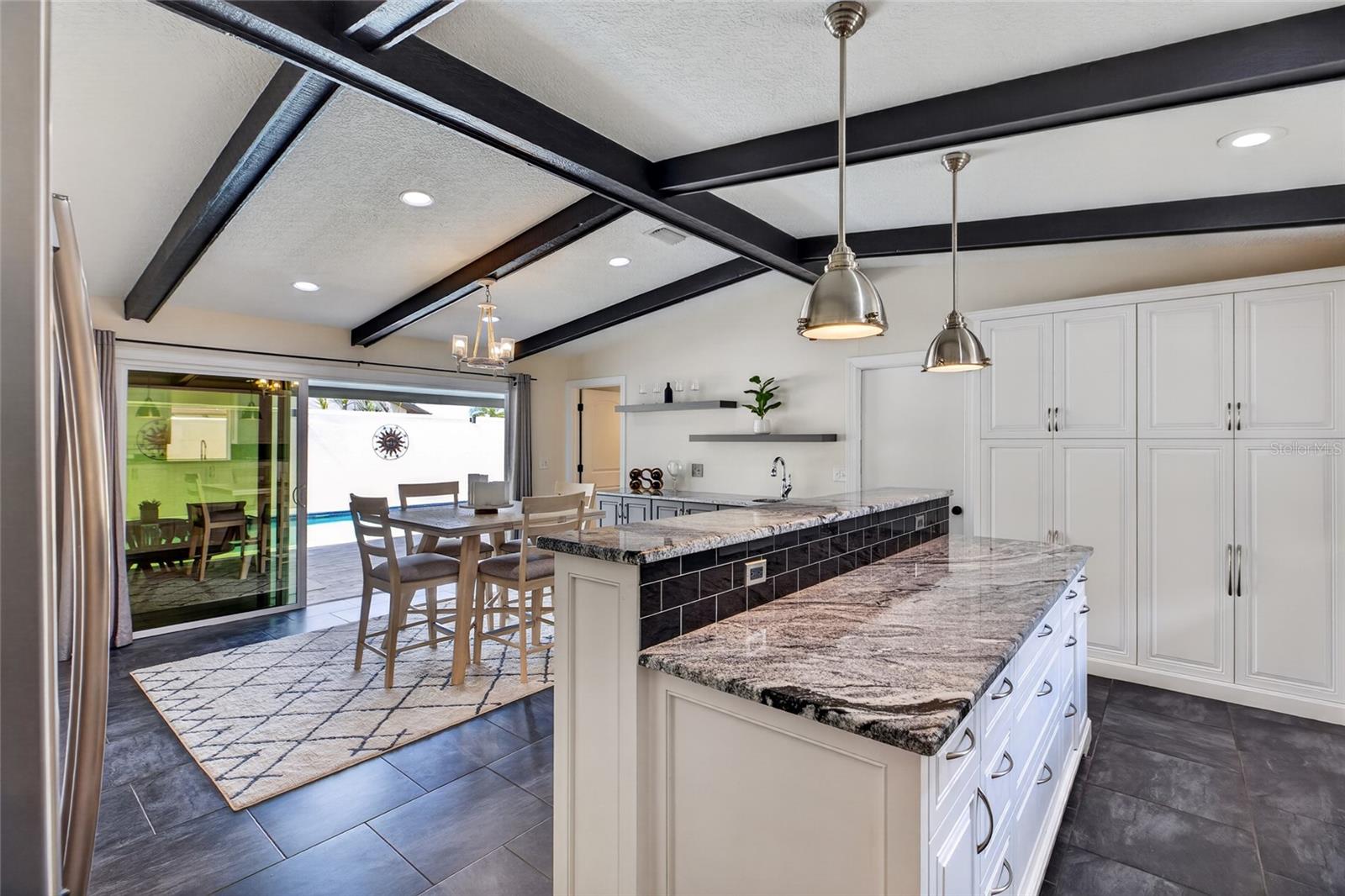 13522 AVISTA DR — photo 22