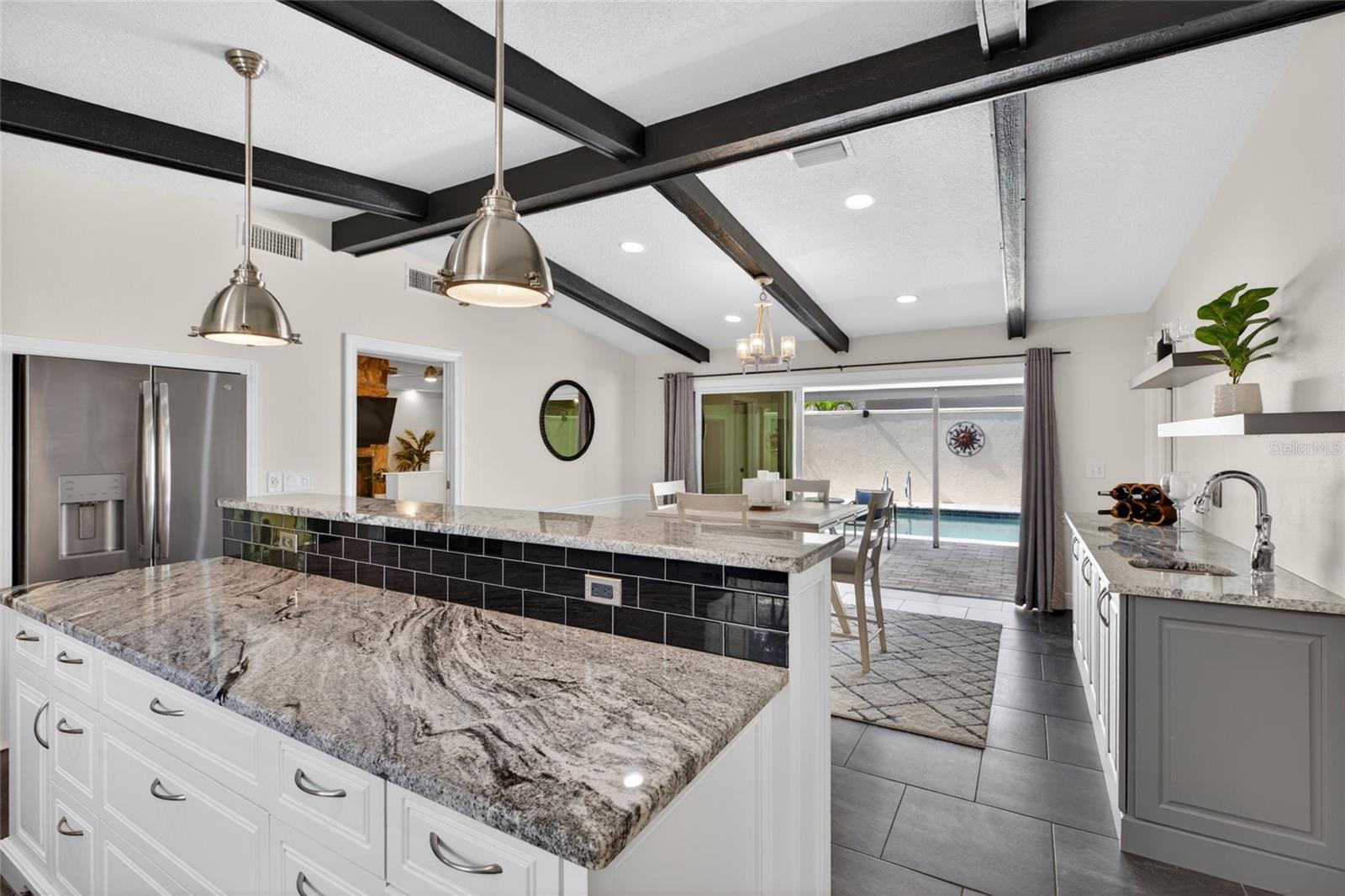 13522 AVISTA DR — photo 33