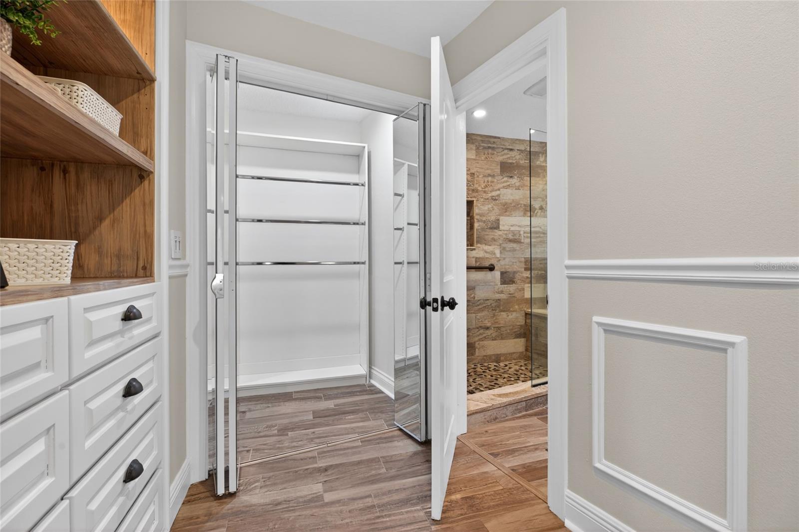 13522 AVISTA DR — photo 45