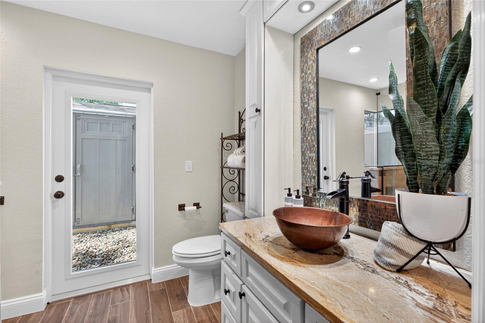 13522 AVISTA DR — photo 43