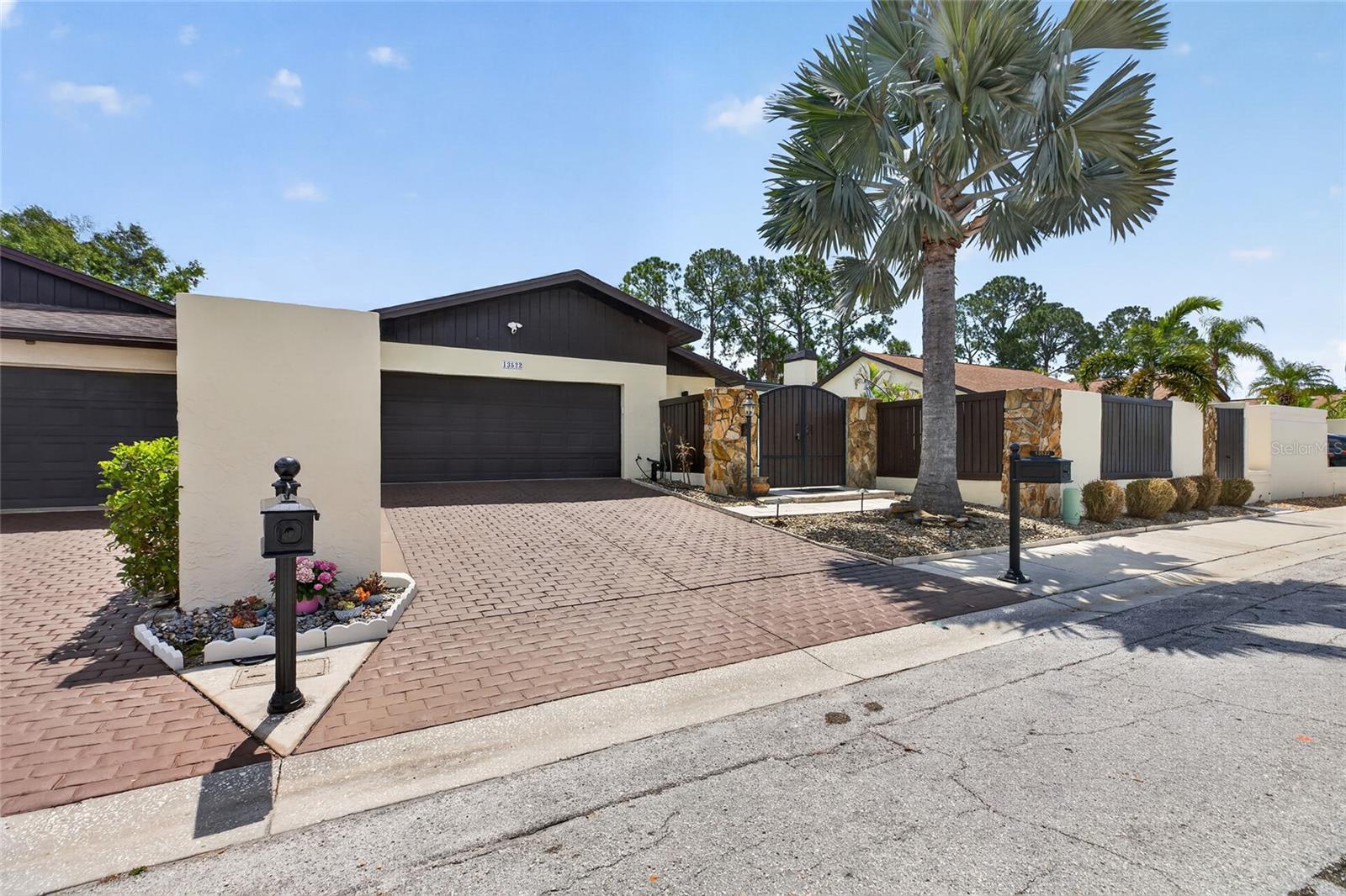 13522 AVISTA DR — photo 55