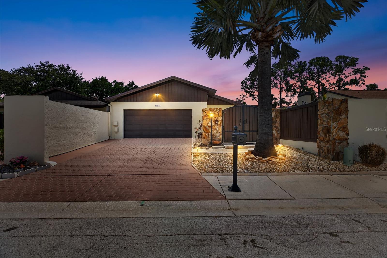 13522 AVISTA DR — photo 62