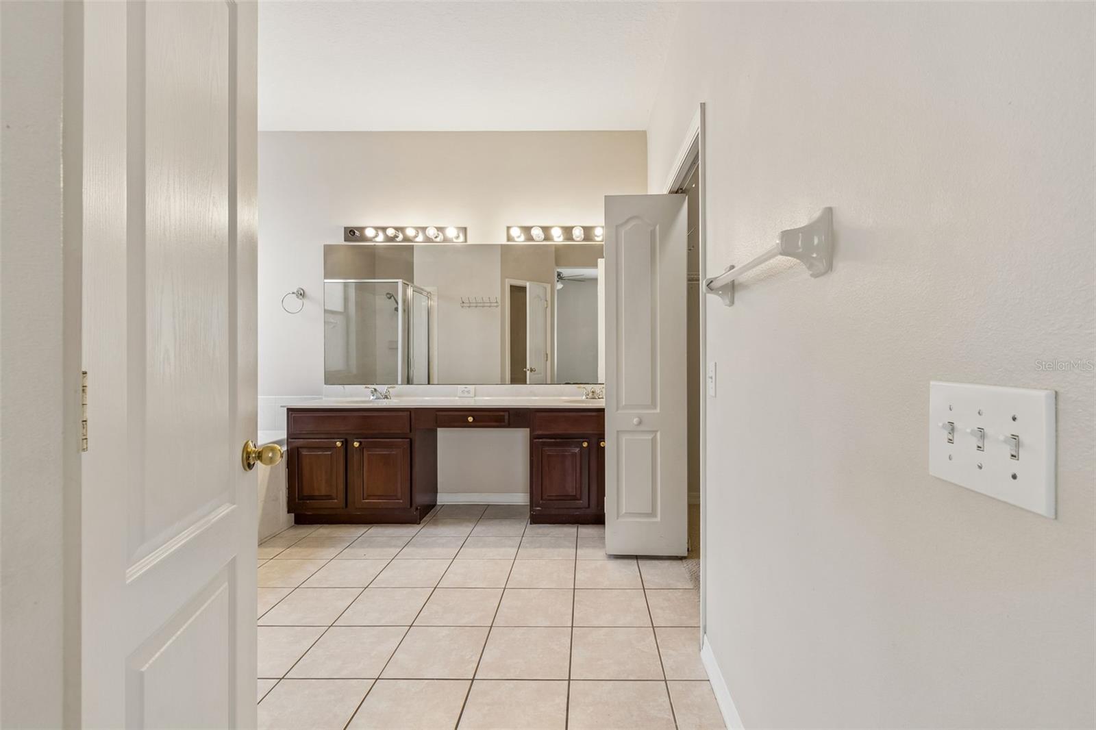 4789 WHISPERING WIND AVE — photo 67