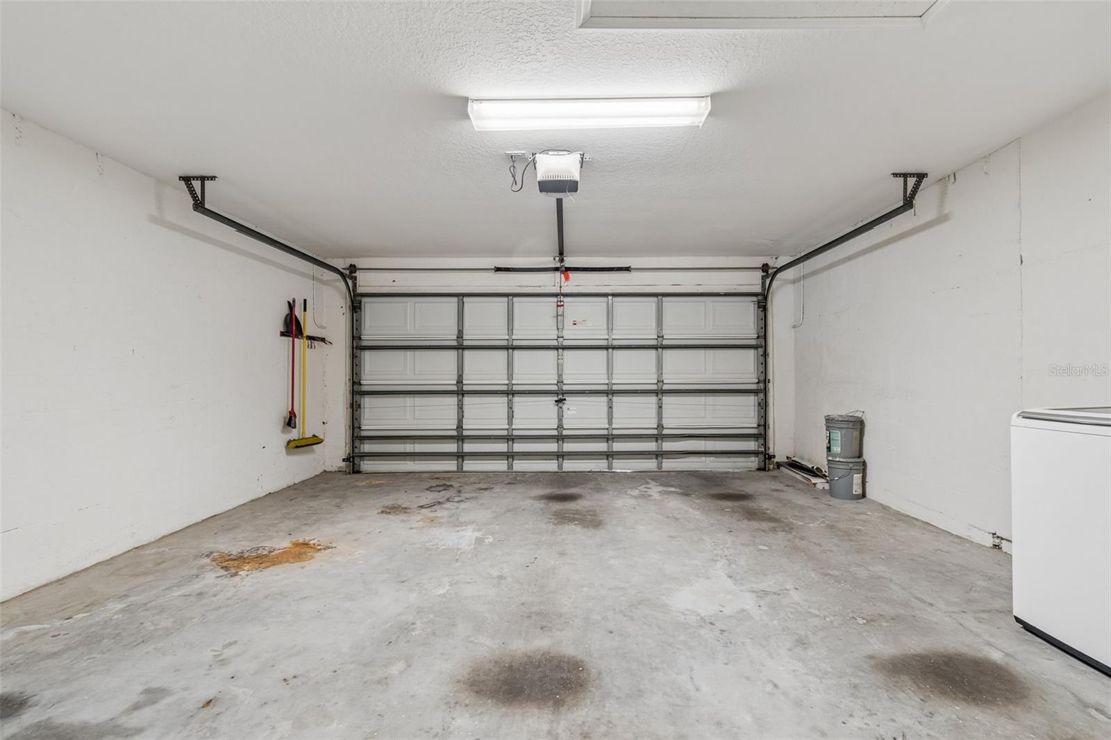 4789 WHISPERING WIND AVE — photo 86