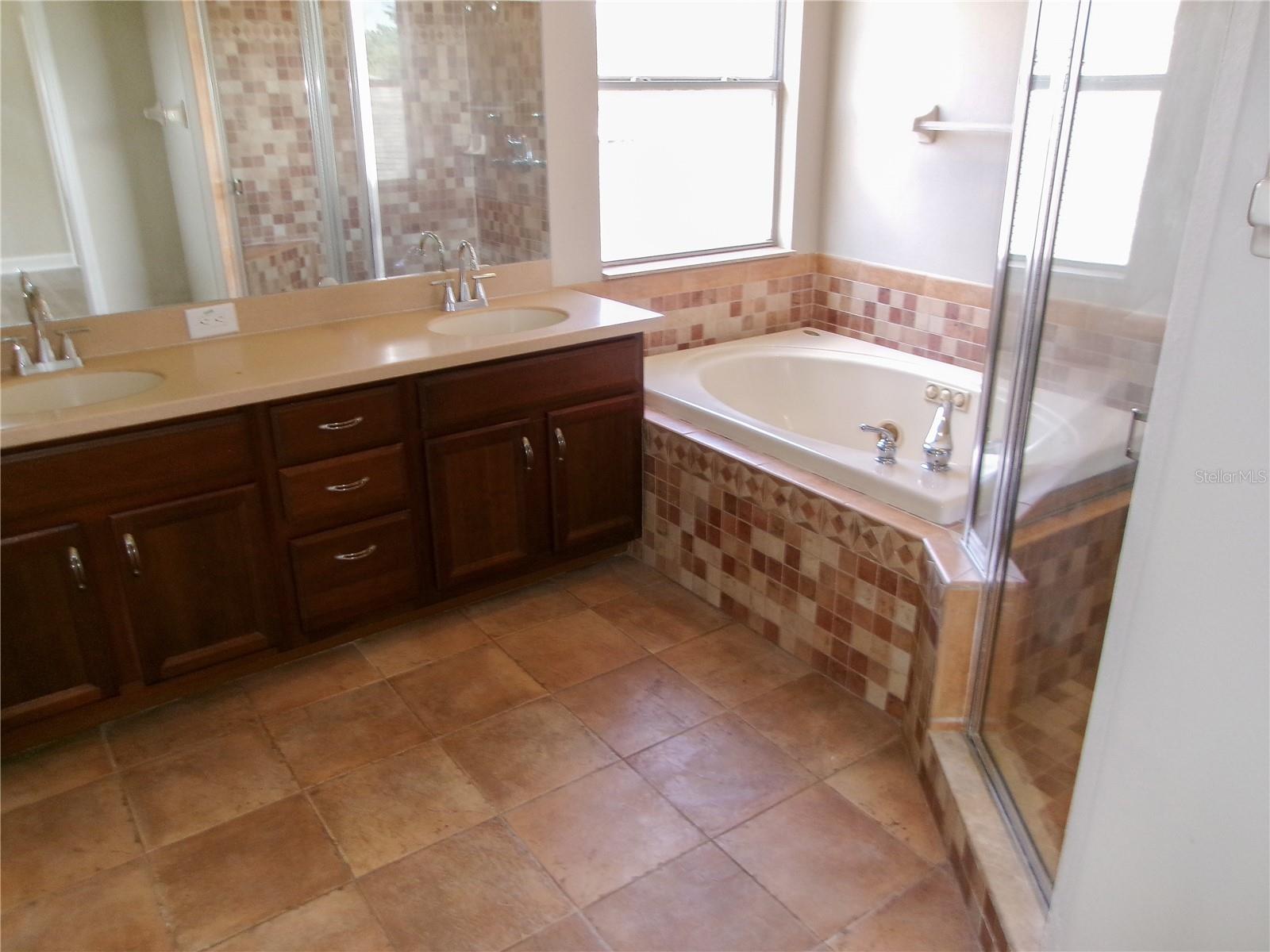 11314 OYSTER BAY CIR — photo 10