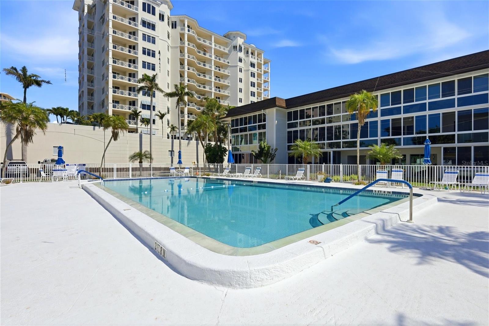 2100 BENJAMIN FRANKLIN DR #205 — photo 35