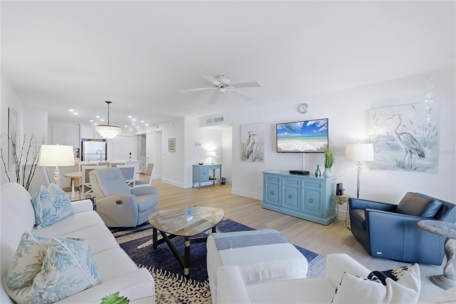 2100 BENJAMIN FRANKLIN DR #205 — photo 9