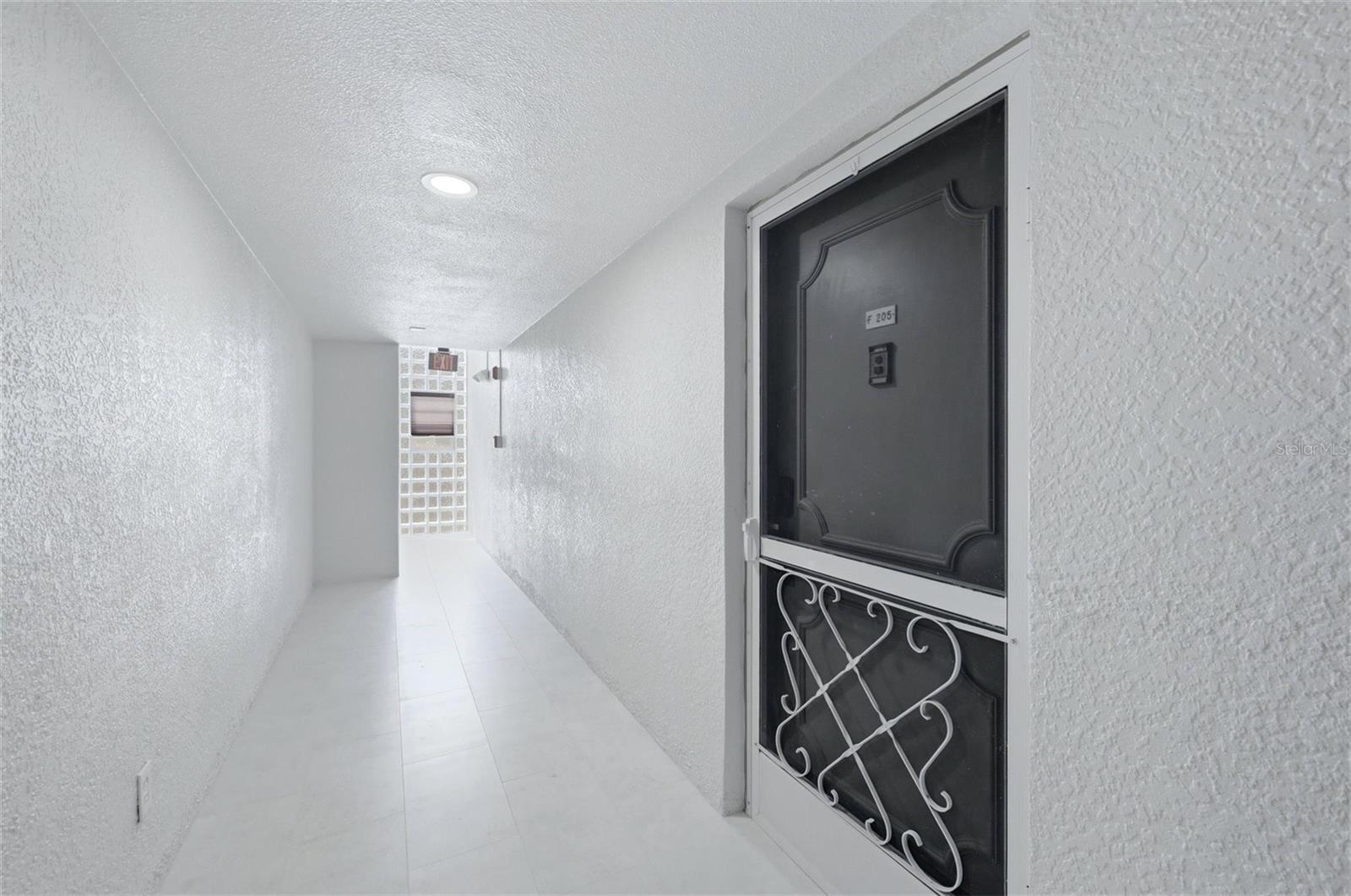 2100 BENJAMIN FRANKLIN DR #205 — photo 2