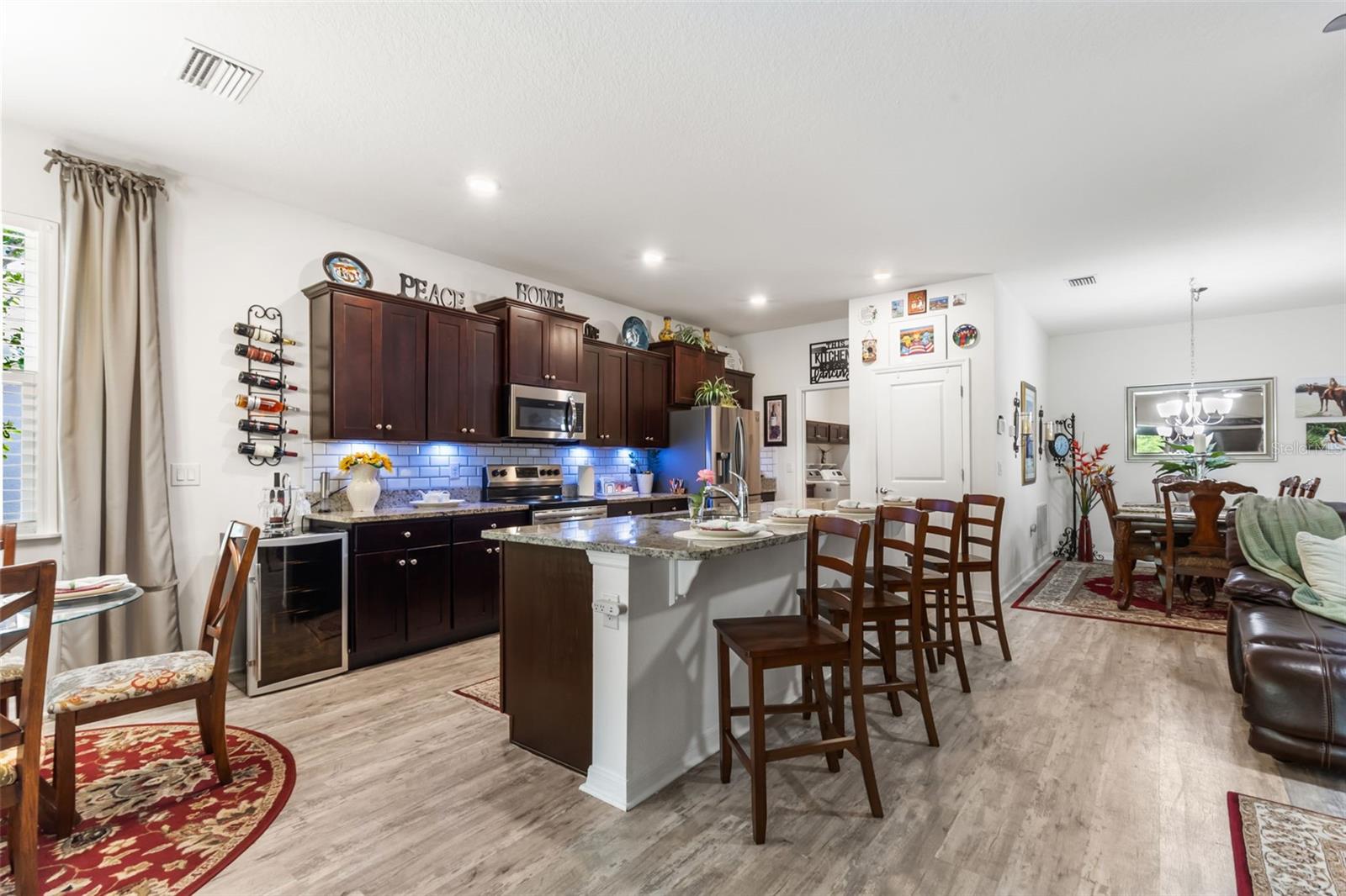 12421 EASTPOINTE DR — photo 19