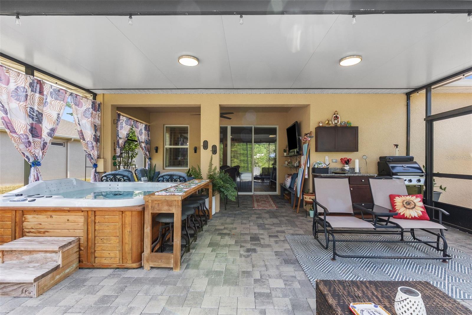 12421 EASTPOINTE DR — photo 52