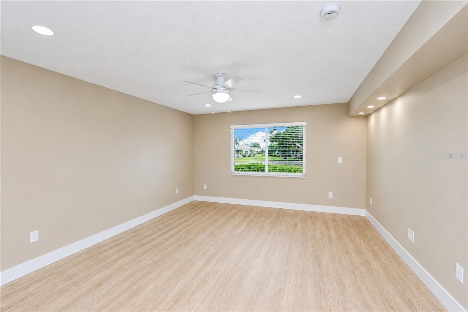 4857 INDEPENDENCE DR — photo 19