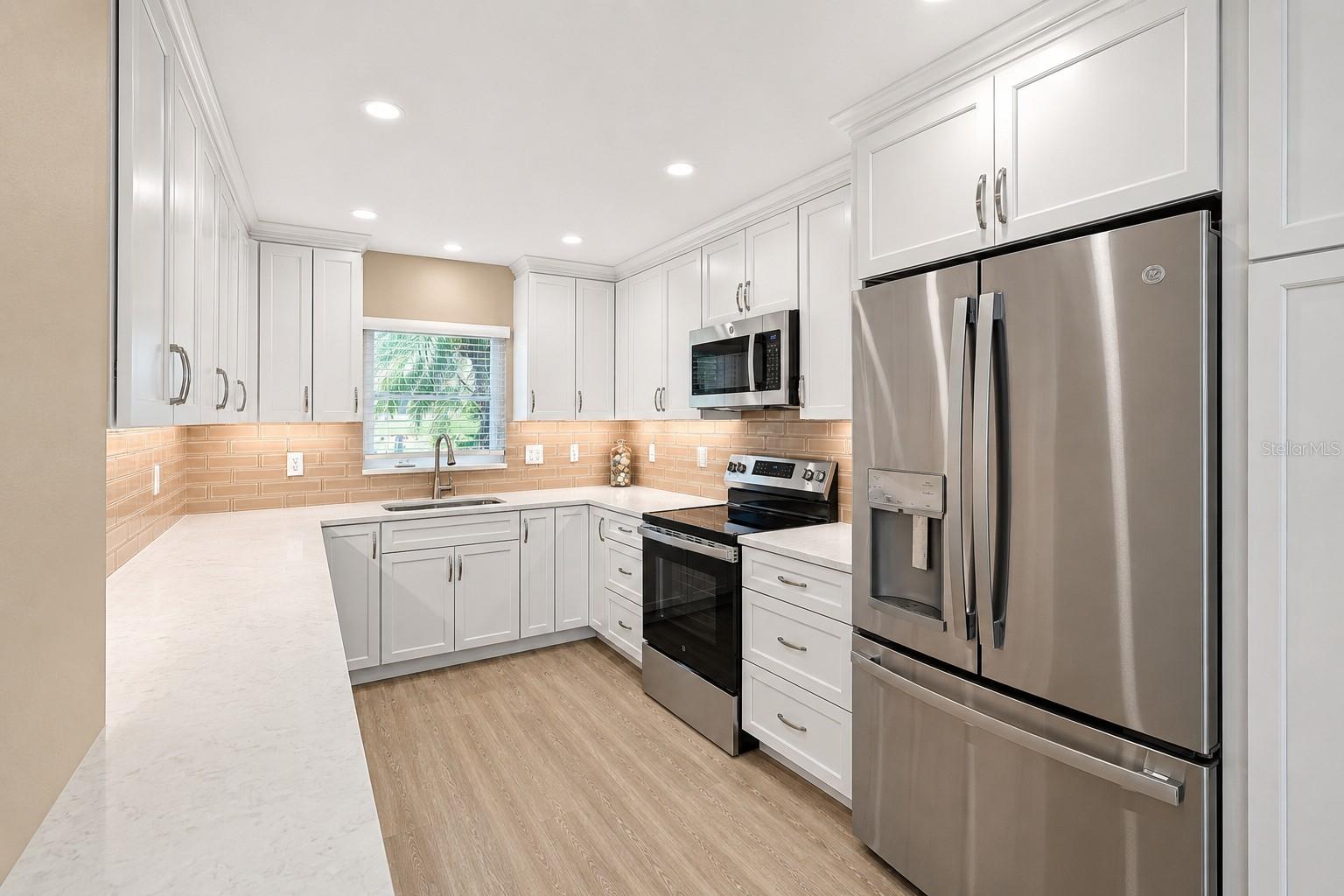 4857 INDEPENDENCE DR — photo 4