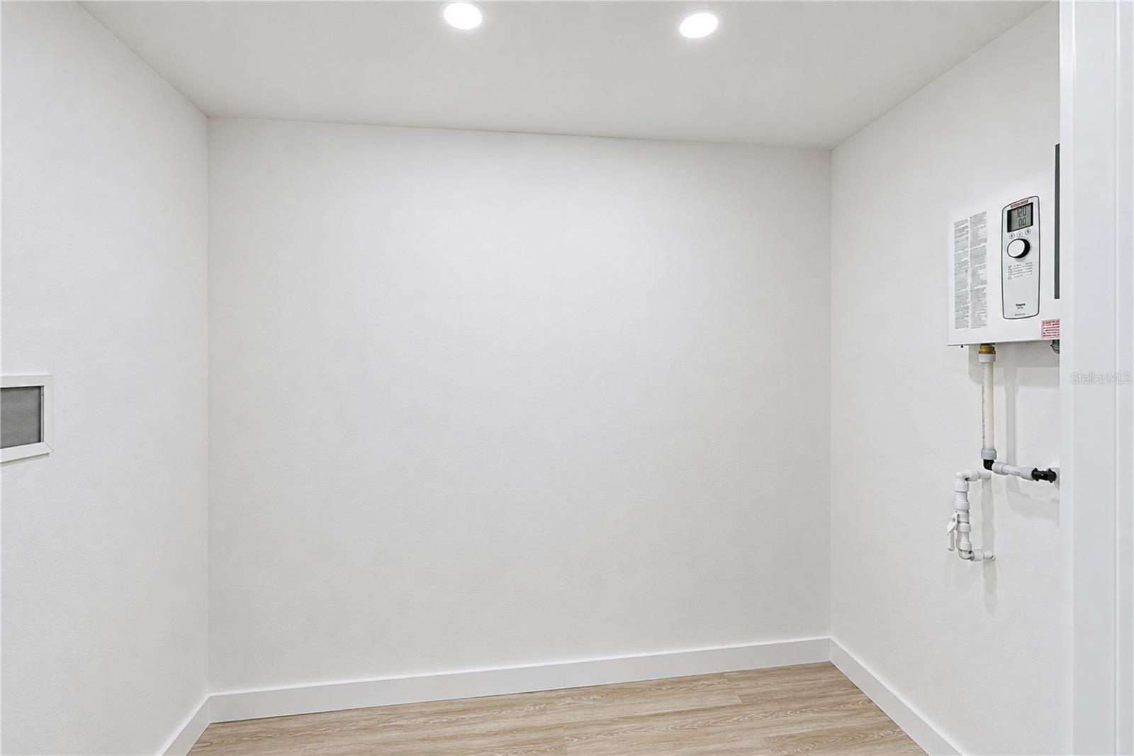 4857 INDEPENDENCE DR — photo 25