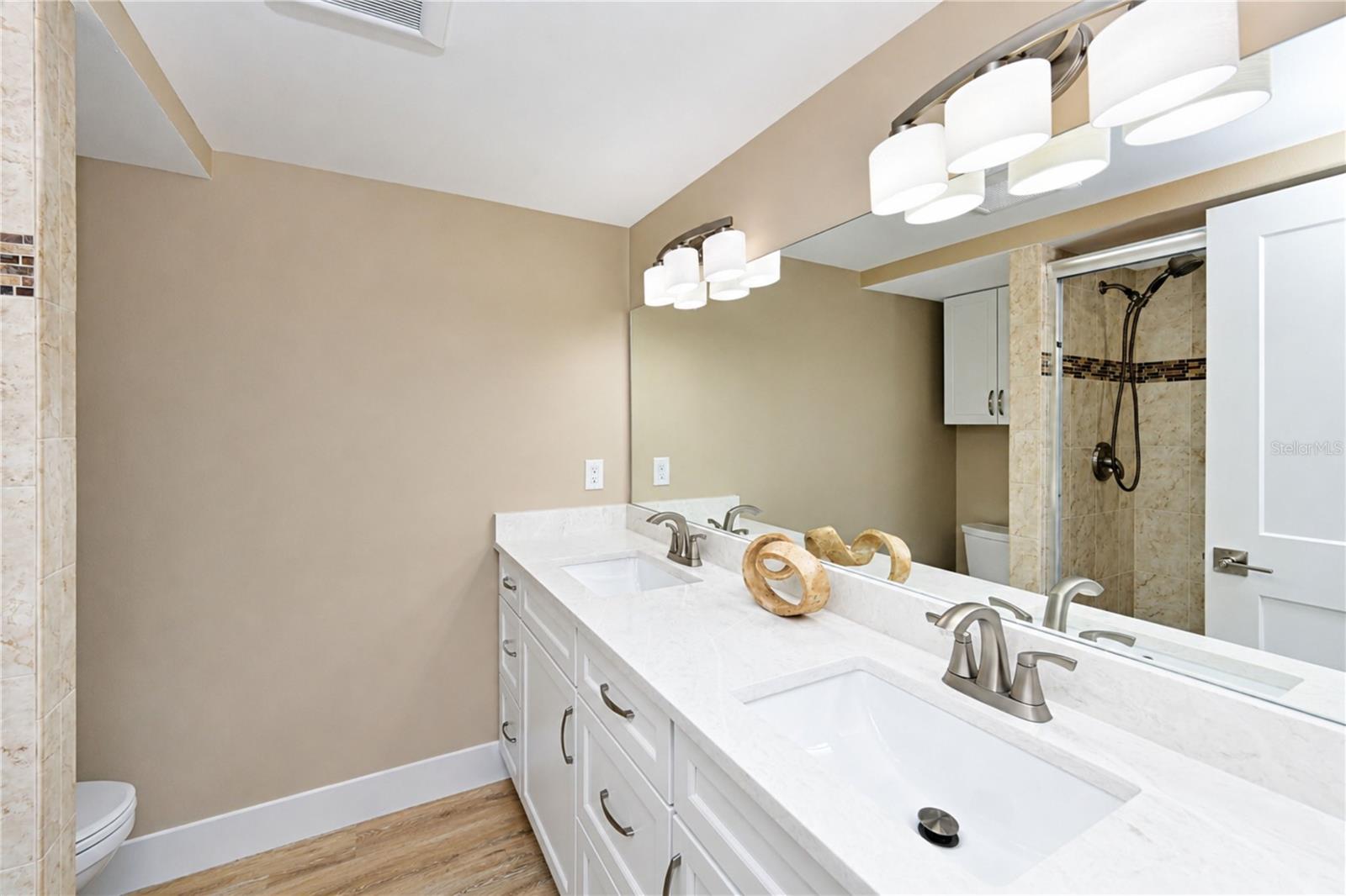 4857 INDEPENDENCE DR — photo 5