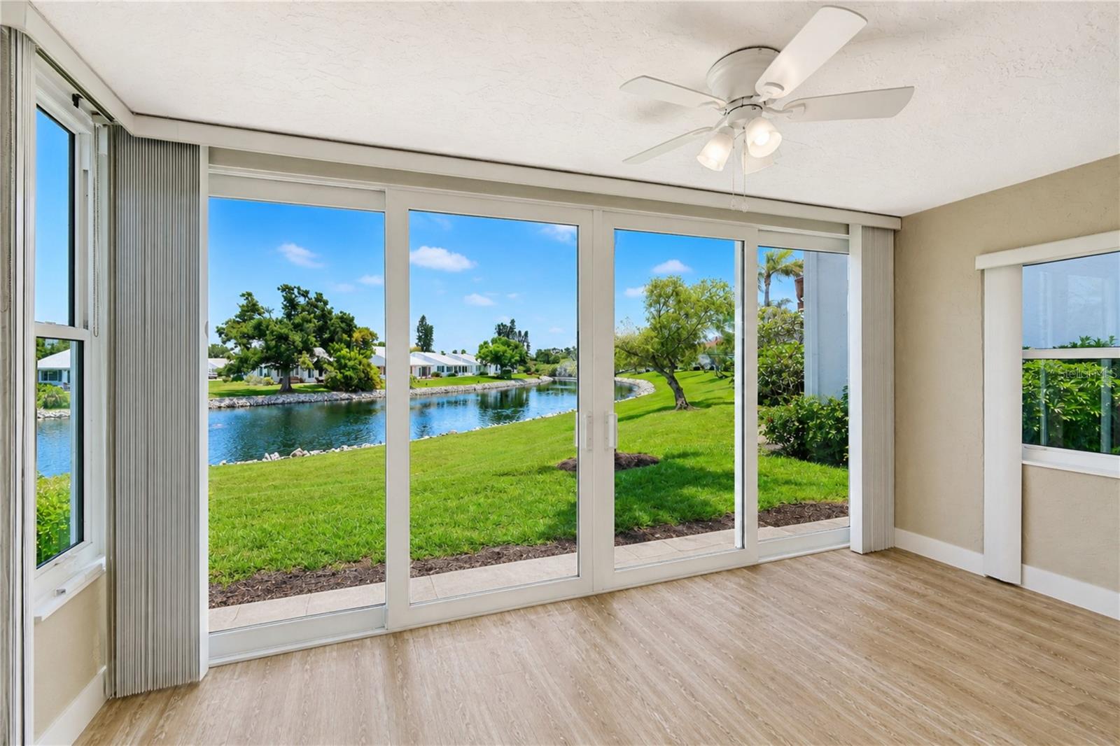4857 INDEPENDENCE DR — photo 10