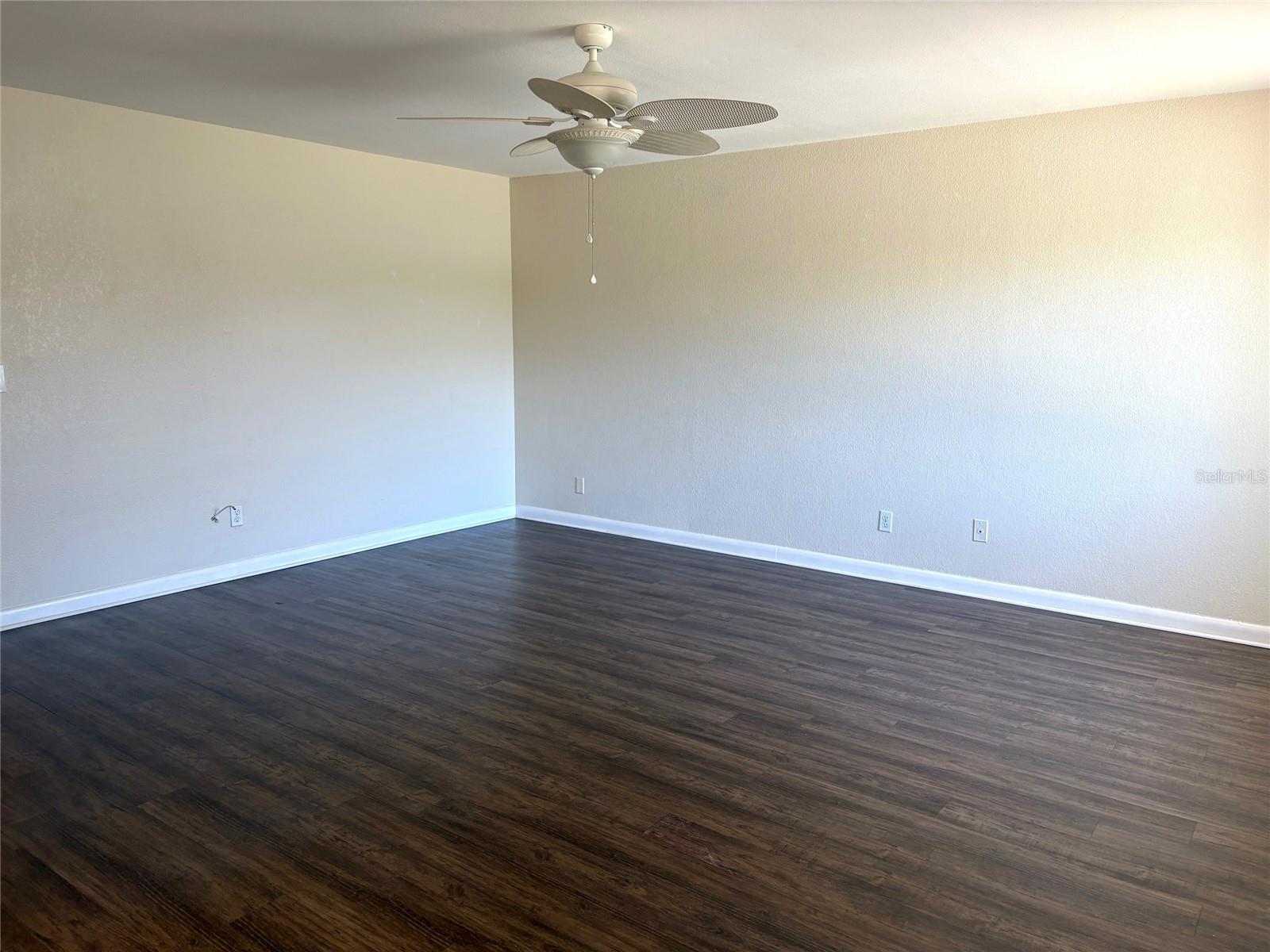2202 CLUBHOUSE DR #185 — photo 4