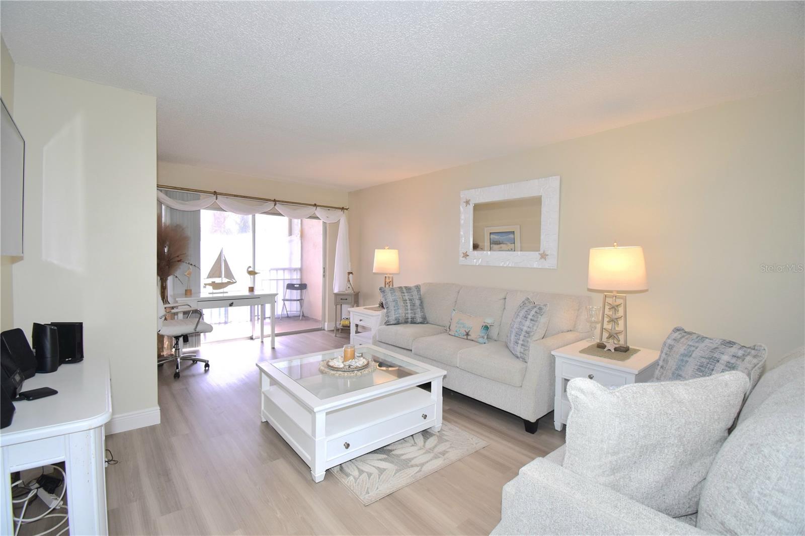 952 VIRGINIA ST #209 — photo 6