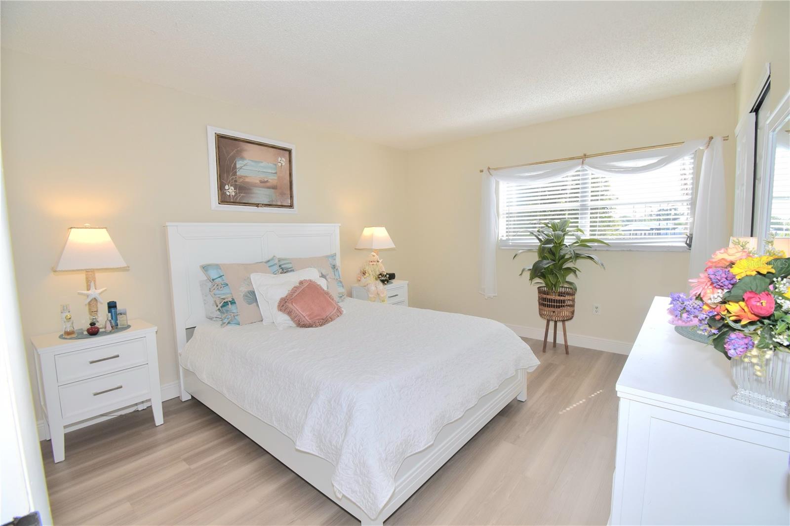 952 VIRGINIA ST #209 — photo 14