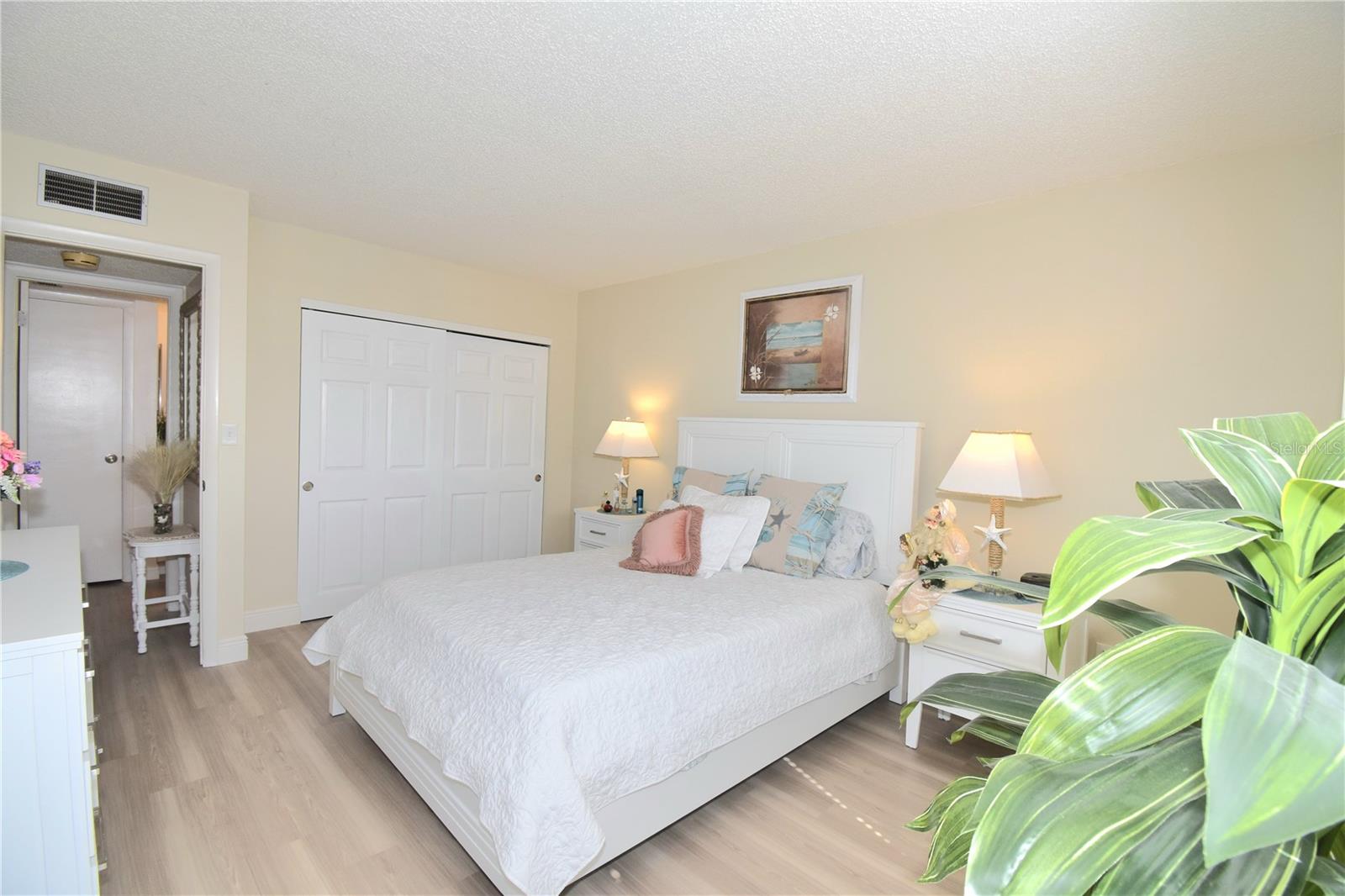 952 VIRGINIA ST #209 — photo 15
