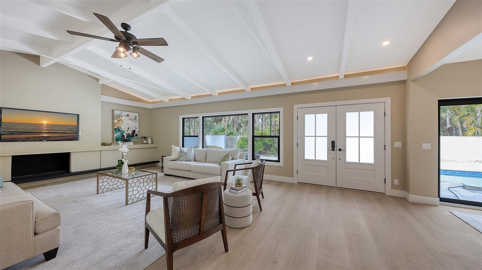 7345 PINE NEEDLE RD — photo 13