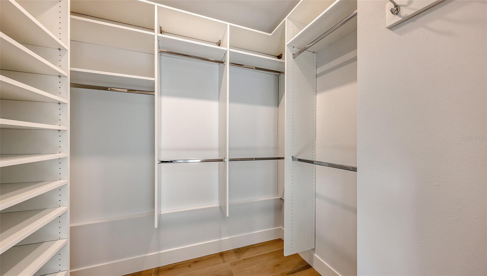 7345 PINE NEEDLE RD — photo 38
