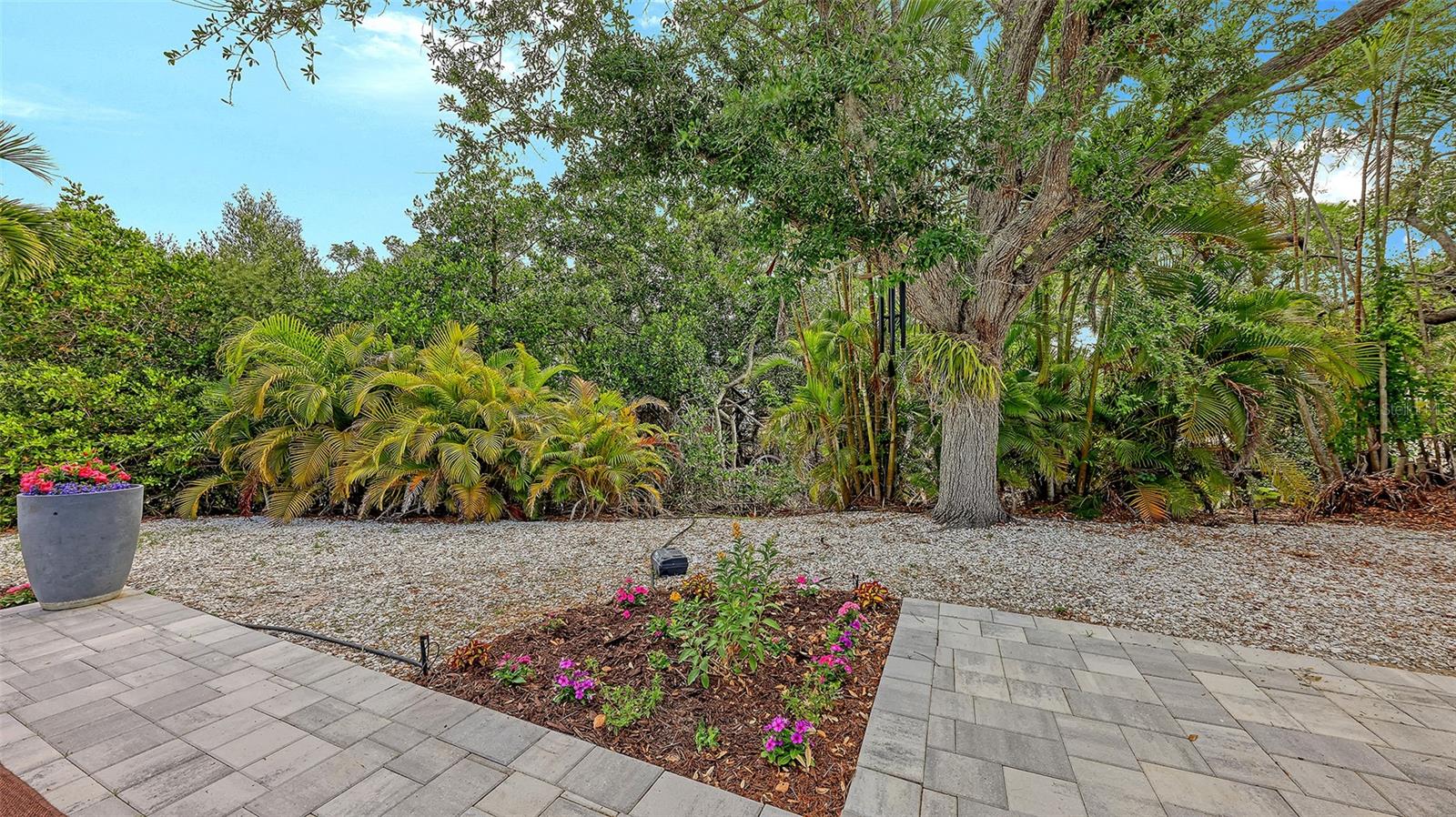 7345 PINE NEEDLE RD — photo 60