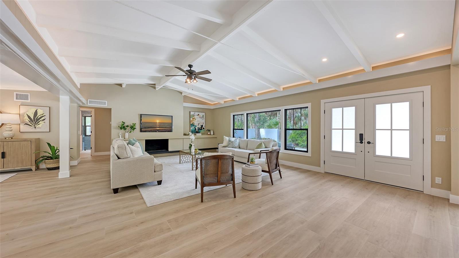 7345 PINE NEEDLE RD — photo 10