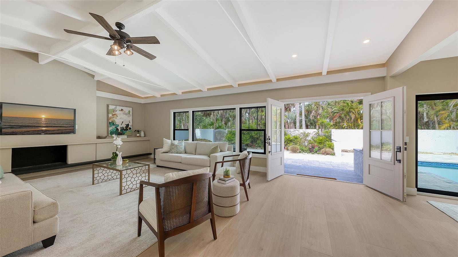 7345 PINE NEEDLE RD — photo 12
