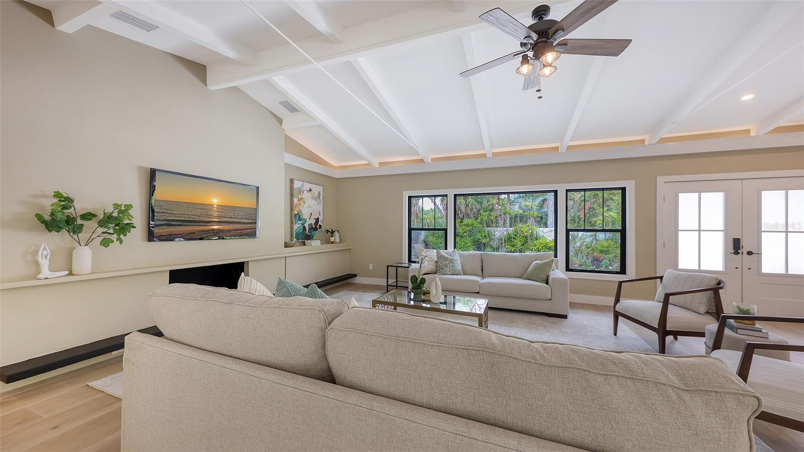 7345 PINE NEEDLE RD — photo 18