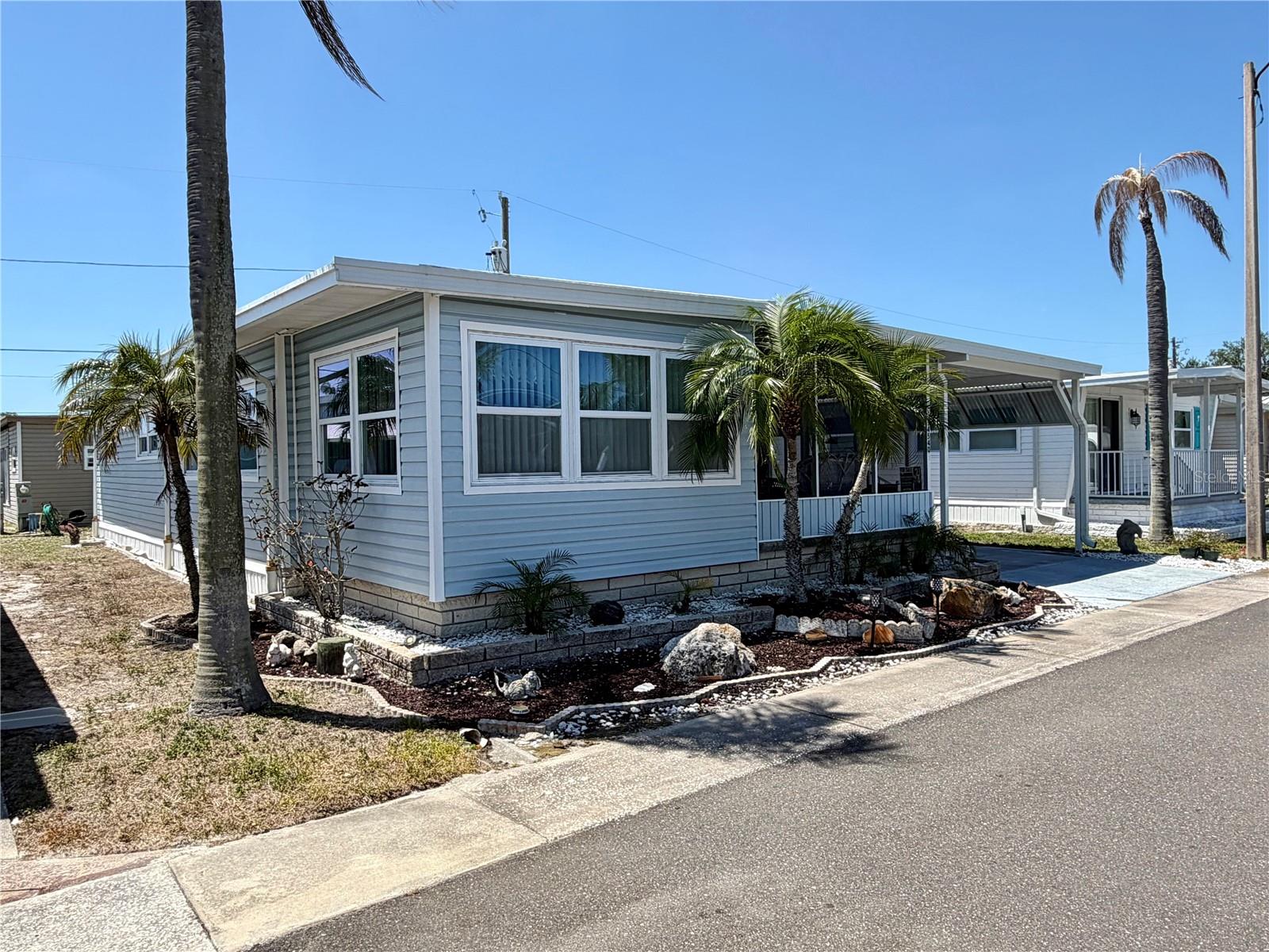34540 VIOLET DR N — photo 3