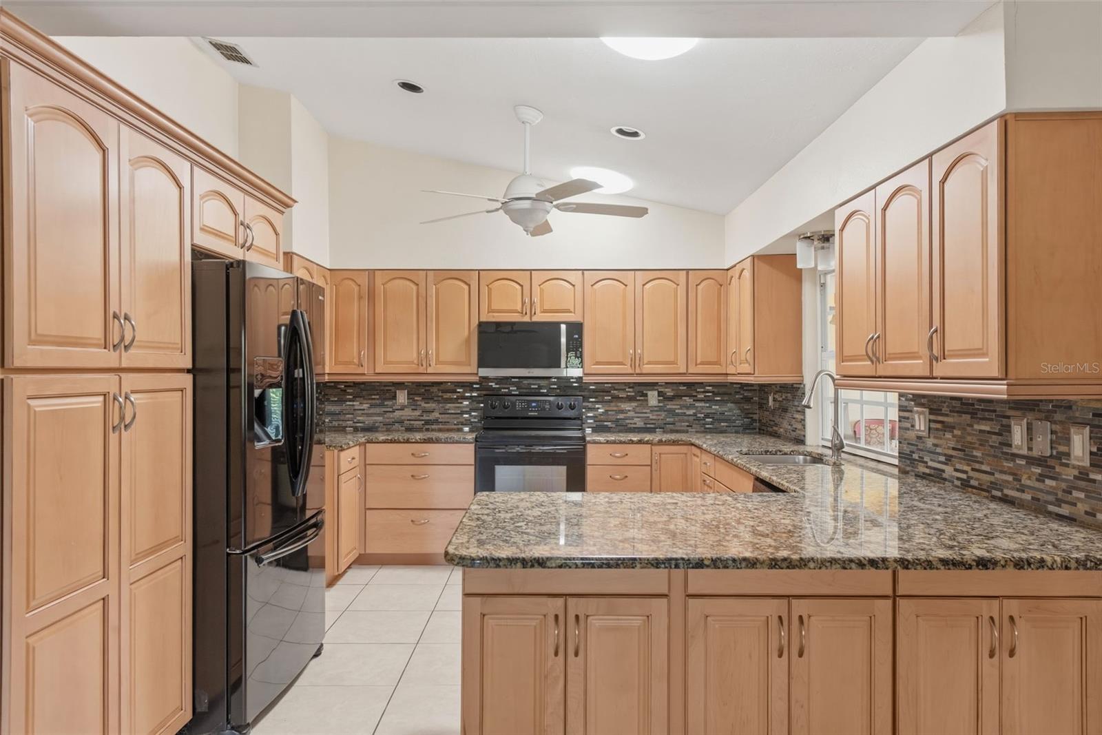 880 LEMON BAY DR — photo 34