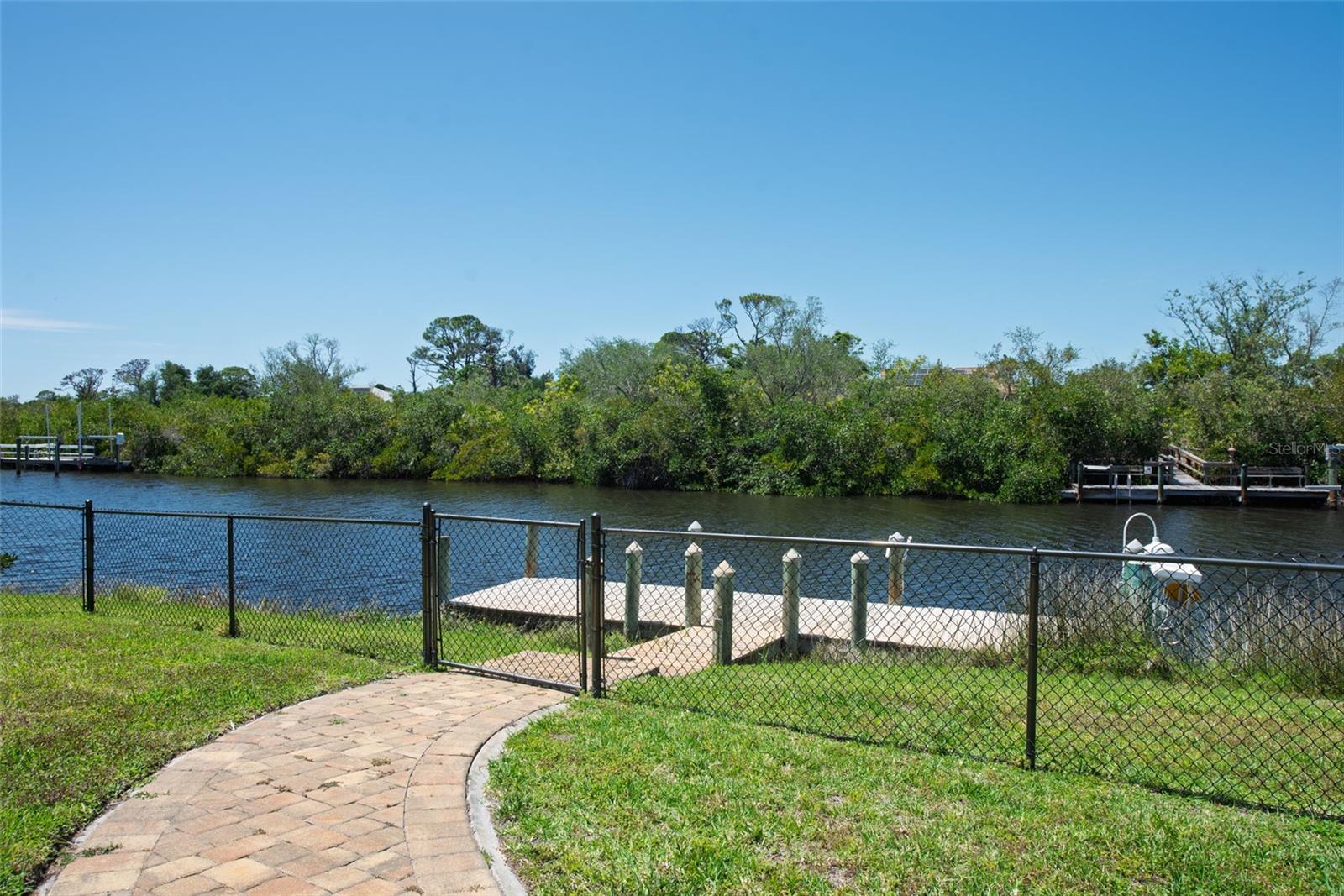 880 LEMON BAY DR — photo 17