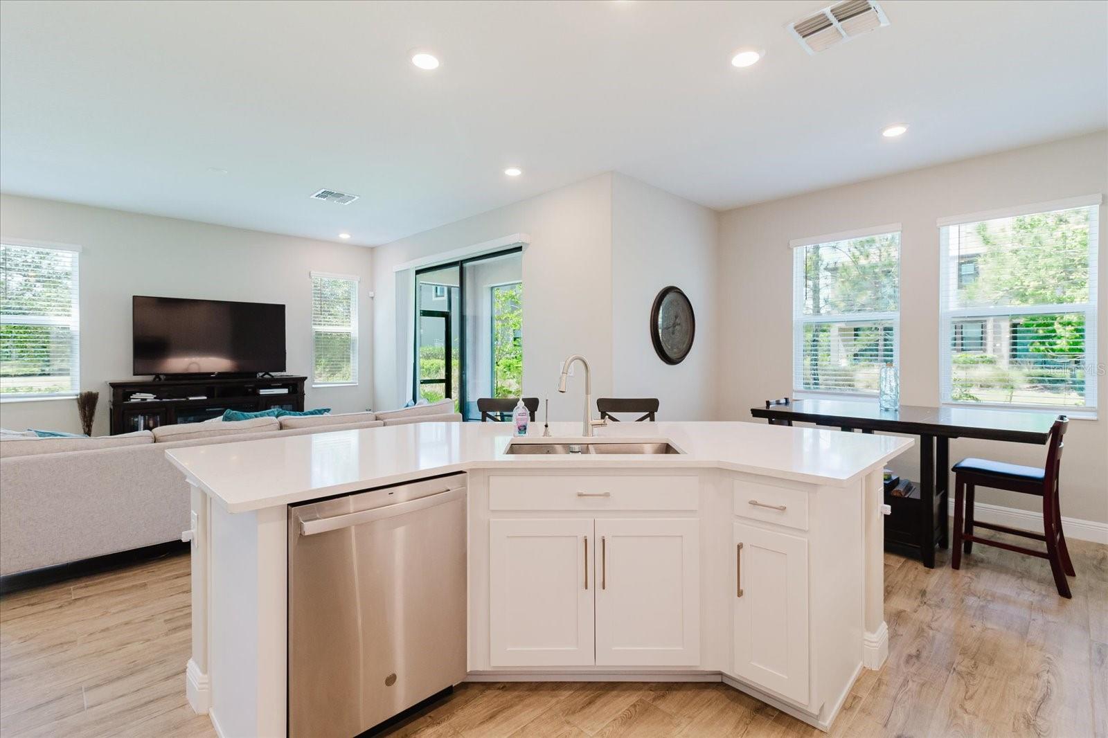 4531 ALMADA LN SE — photo 17