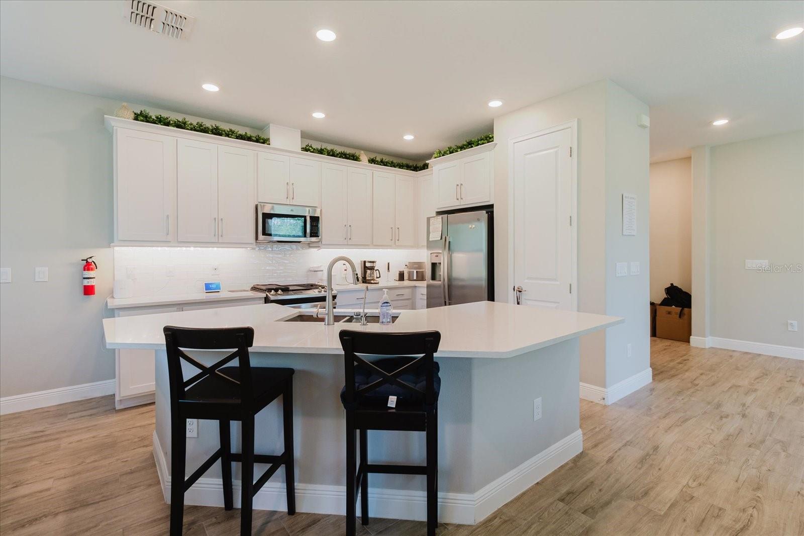 4531 ALMADA LN SE — photo 14