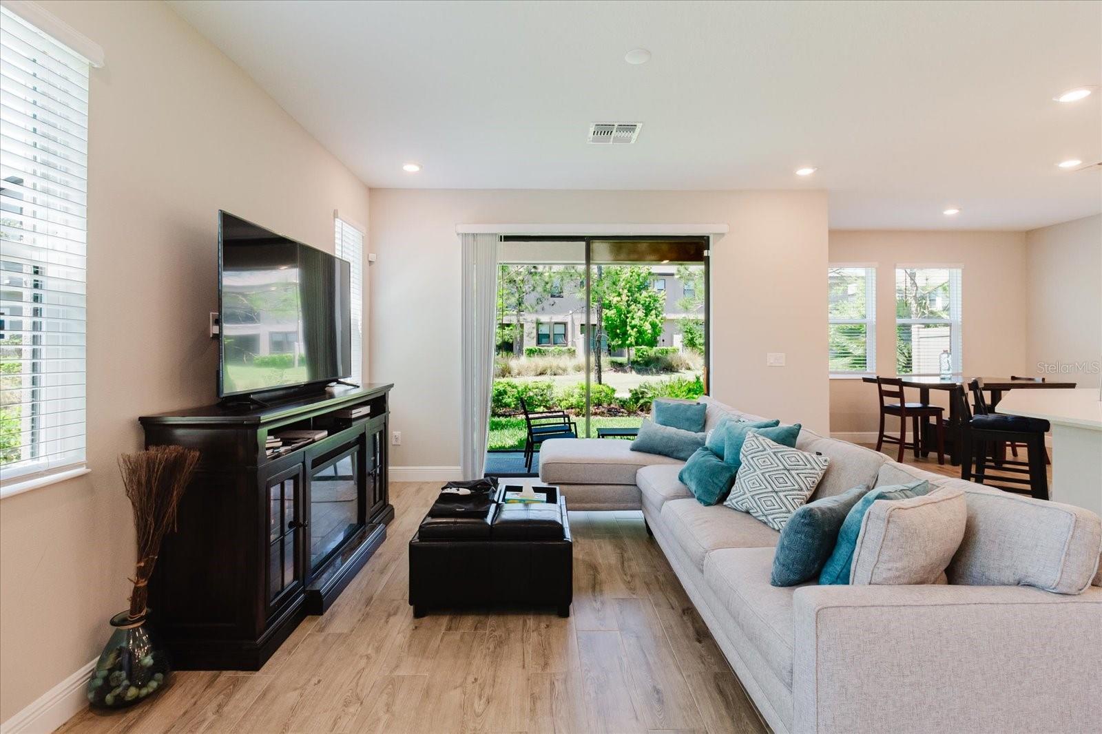 4531 ALMADA LN SE — photo 8