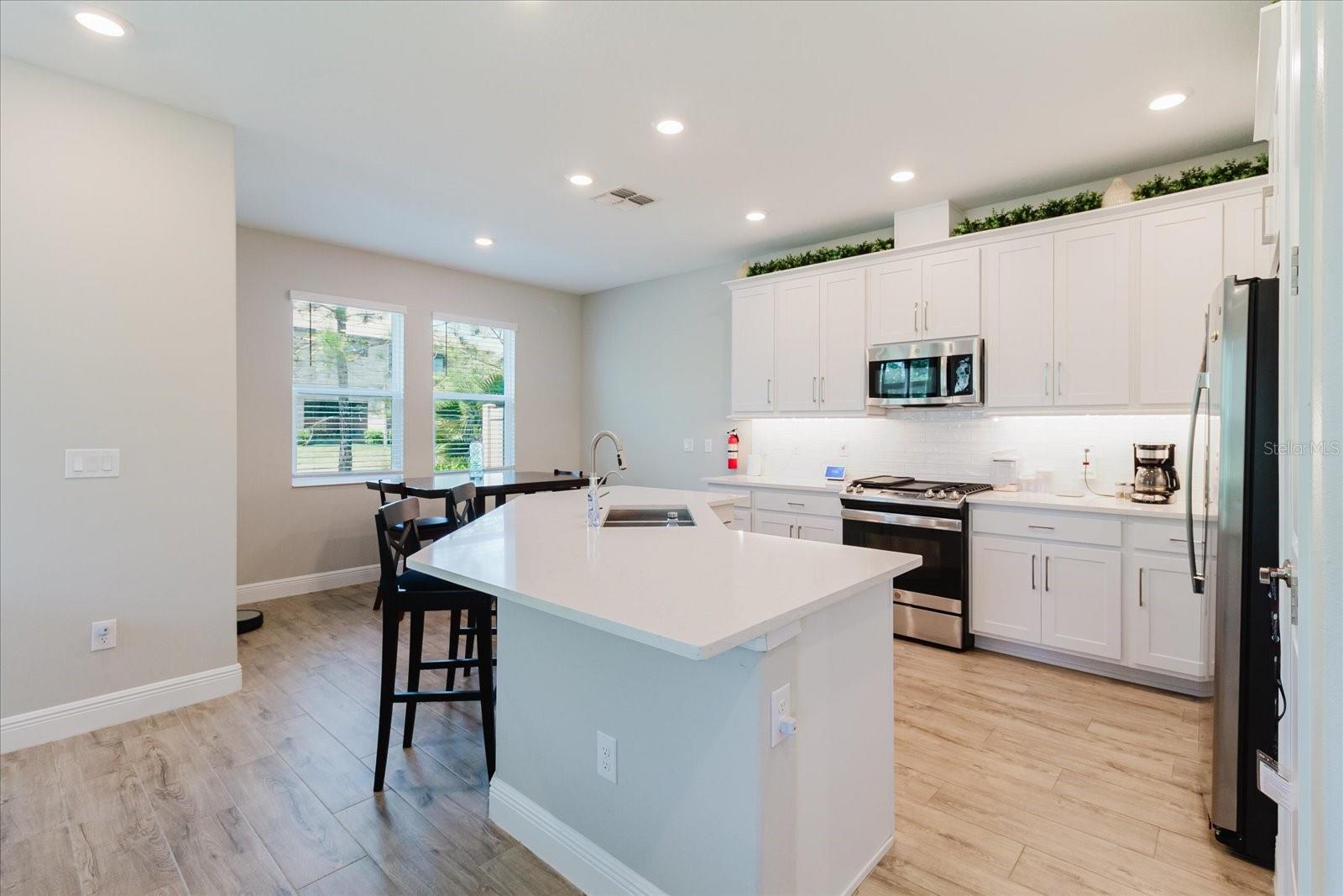 4531 ALMADA LN SE — photo 18