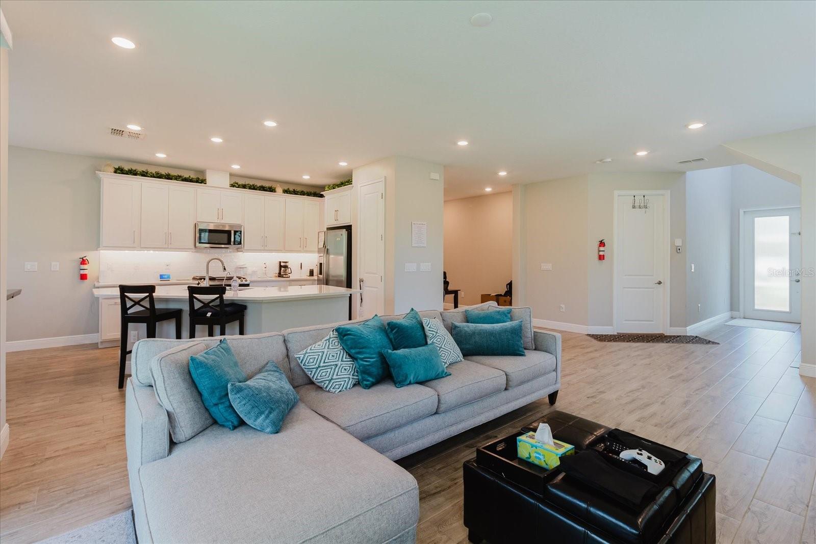 4531 ALMADA LN SE — photo 7