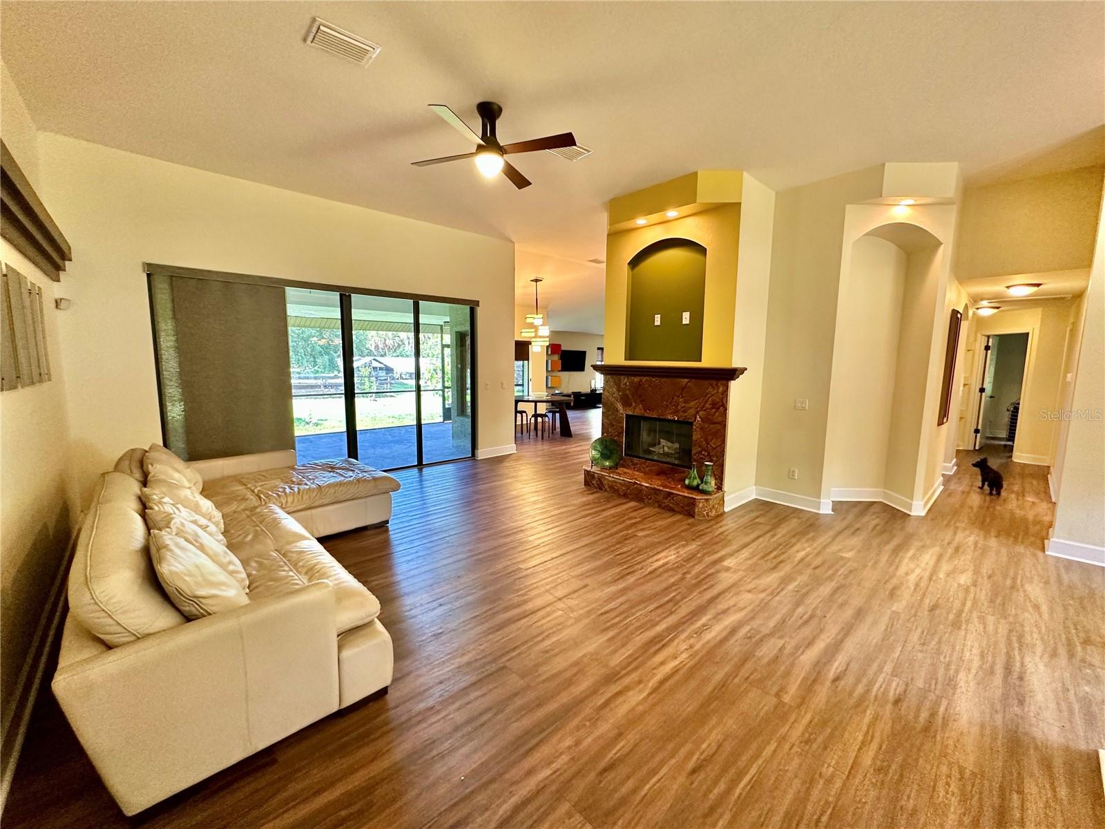 7759 ESTATES DR — photo 8