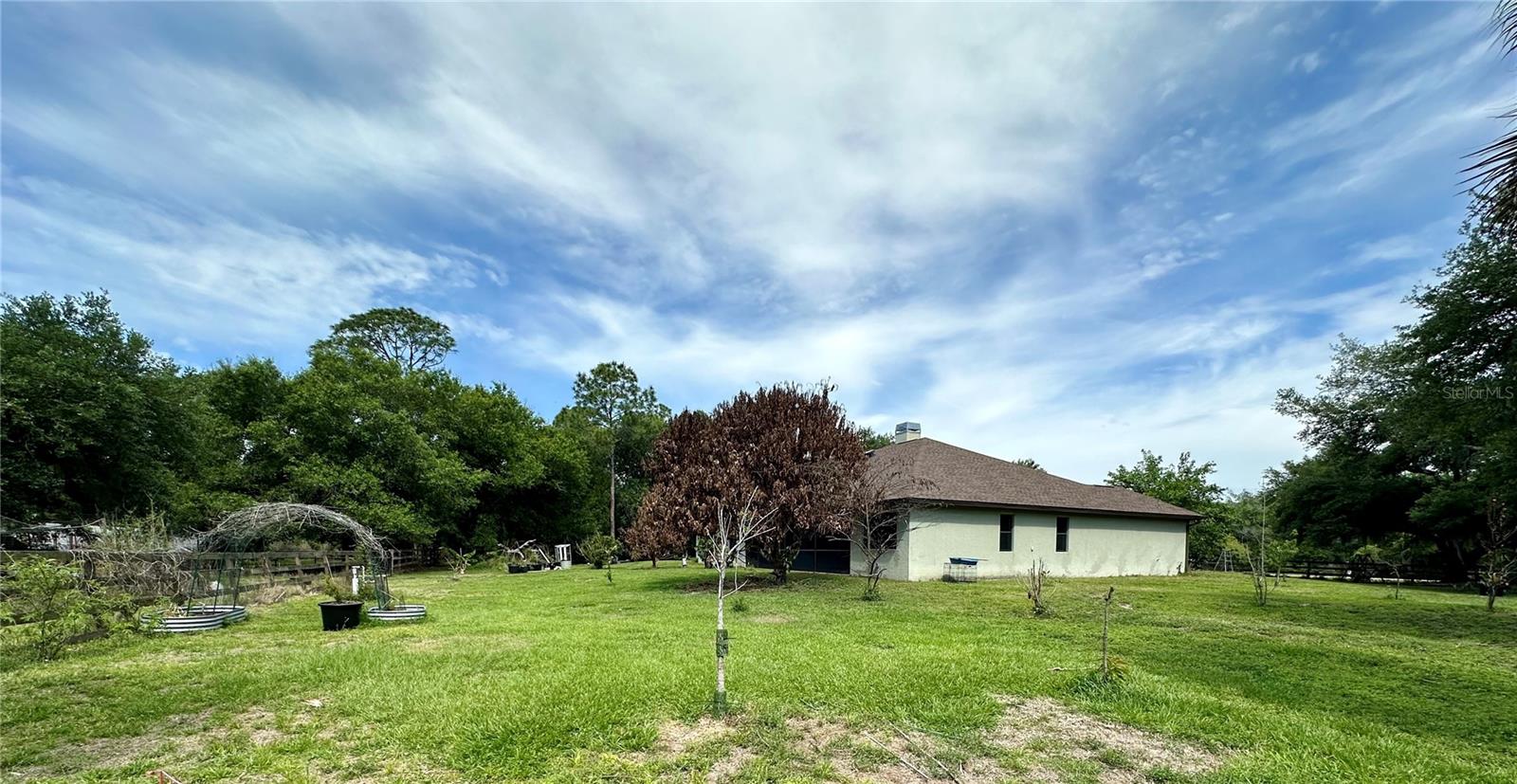 7759 ESTATES DR — photo 38