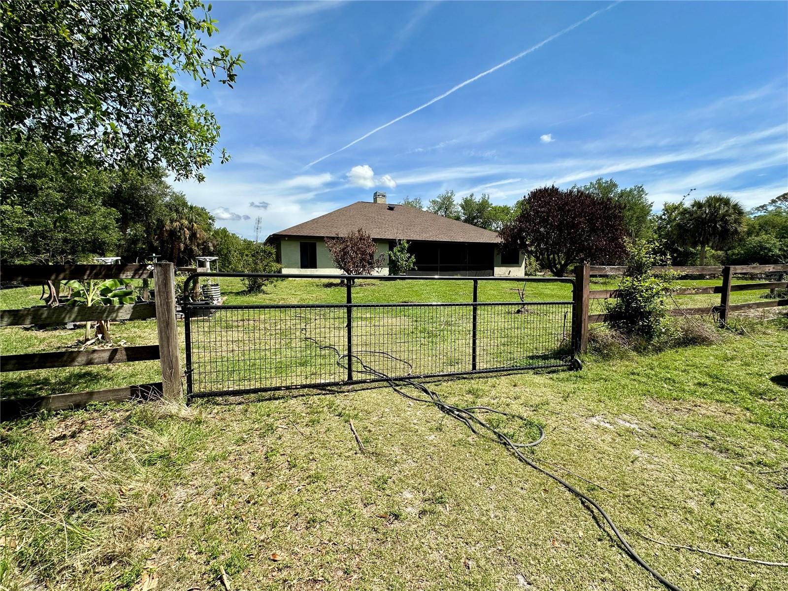 7759 ESTATES DR — photo 74