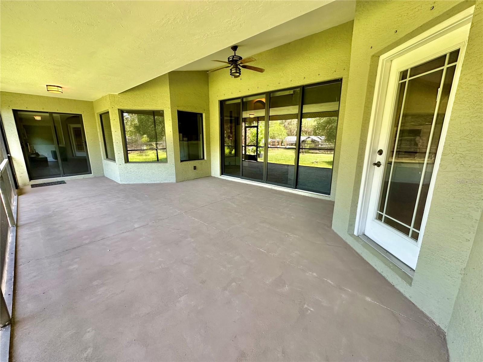 7759 ESTATES DR — photo 37